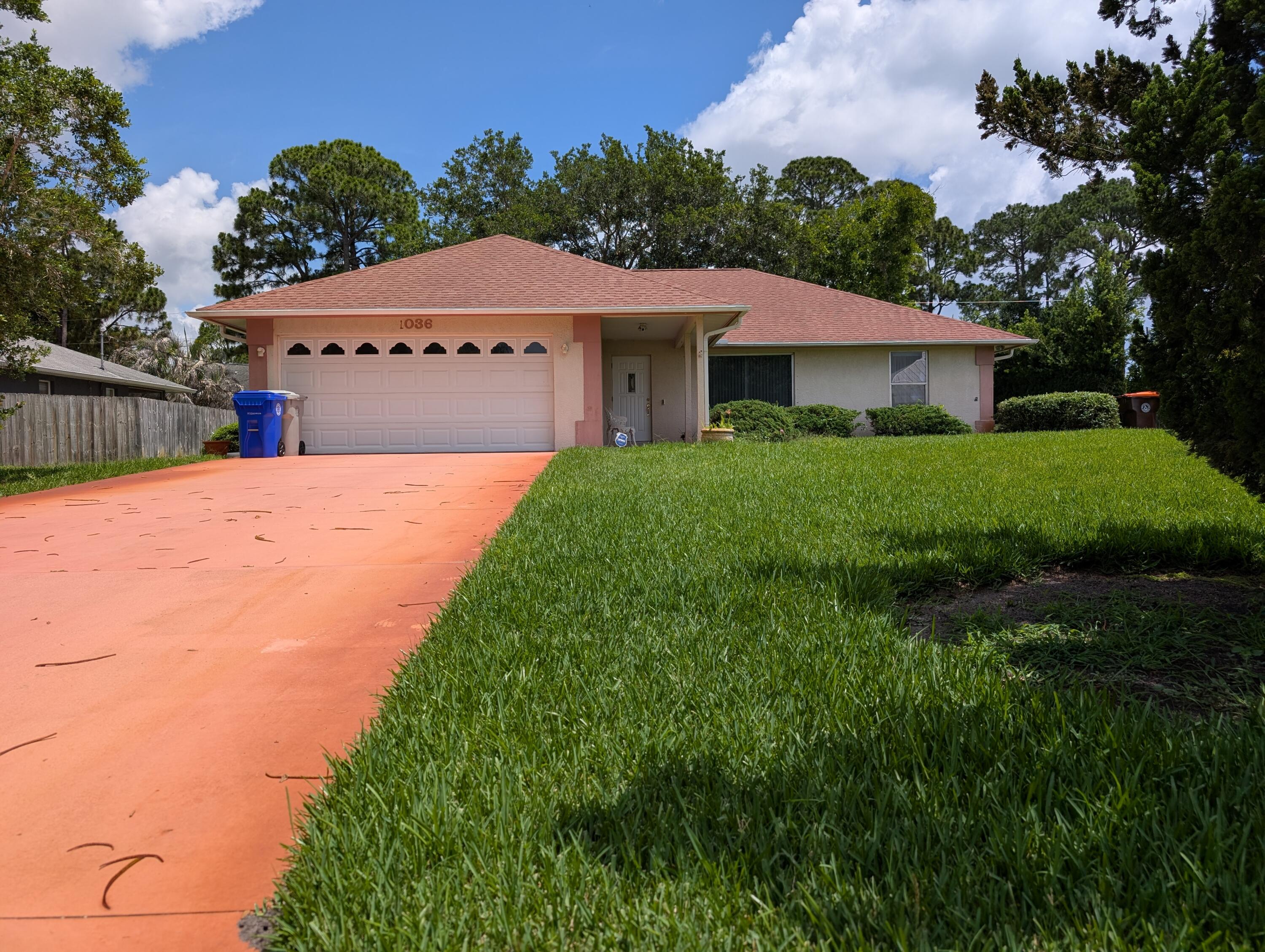 Foto de propiedad en 1036 18th Street SW, Vero Beach, FL 32962 Vero Beach con MLS# 