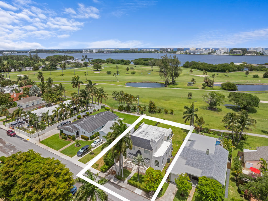 Foto de propiedad en 422 N Lakeside Drive, Lake Worth Beach, FL 33460 Lake Worth Beach con MLS# 