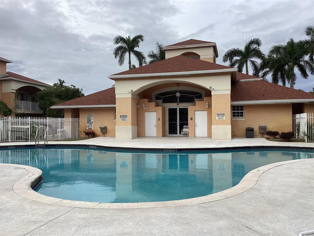 Foto de propiedad en 6900 SW 39th Street 308j, Davie, FL 33314 Davie con MLS# 