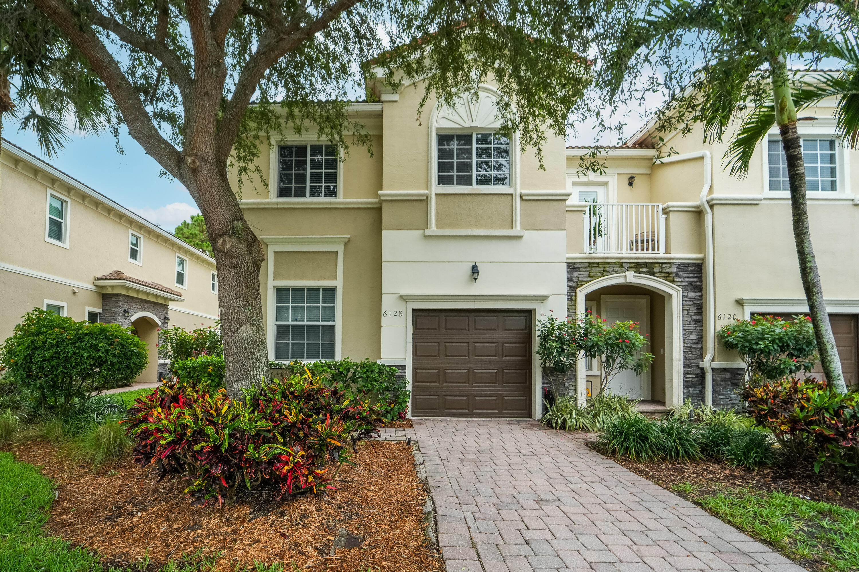 Foto de propiedad en 6128 SE Portofino Circle 104, Hobe Sound, FL 33455 Hobe Sound con MLS# 