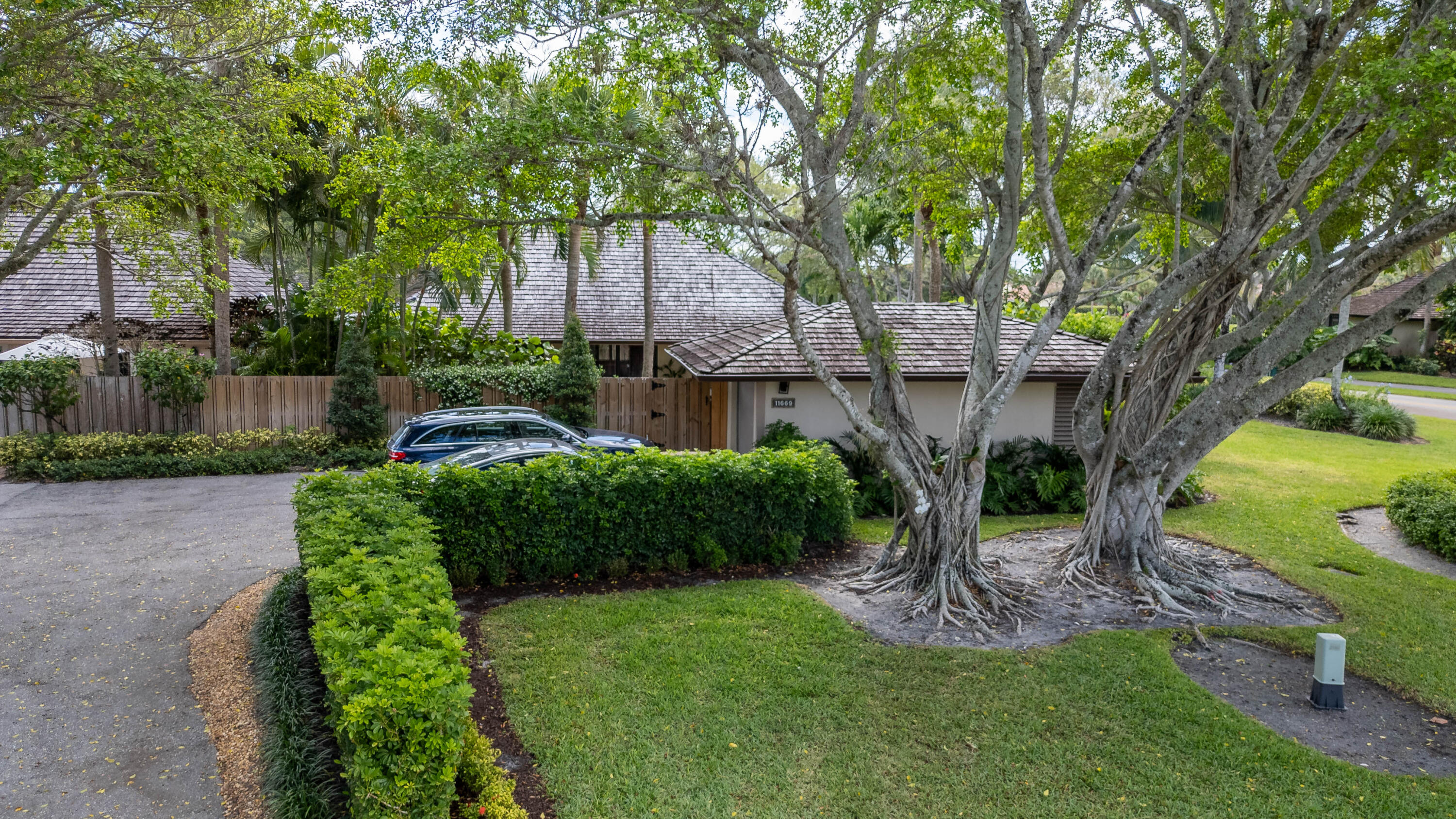Foto de propiedad en 11669 Wimbledon Circle, Wellington, FL 33414 Wellington con MLS# 