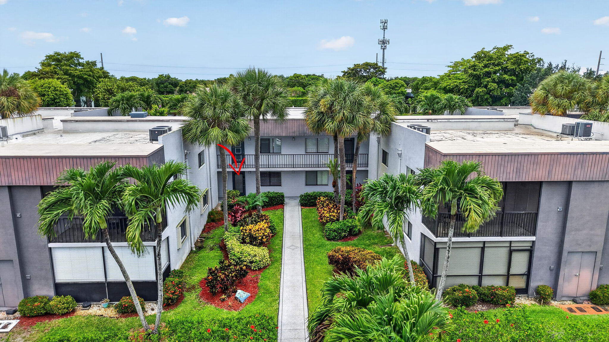 Foto de propiedad en 15054 Ashland Way 82, Delray Beach, FL 33484 Delray Beach con MLS# 