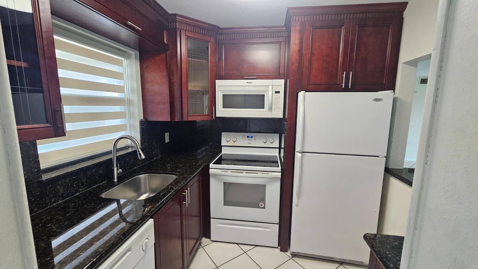Foto de propiedad en 9911 Sandalfoot Boulevard 116, Boca Raton, FL 33428 Boca Raton con MLS# 