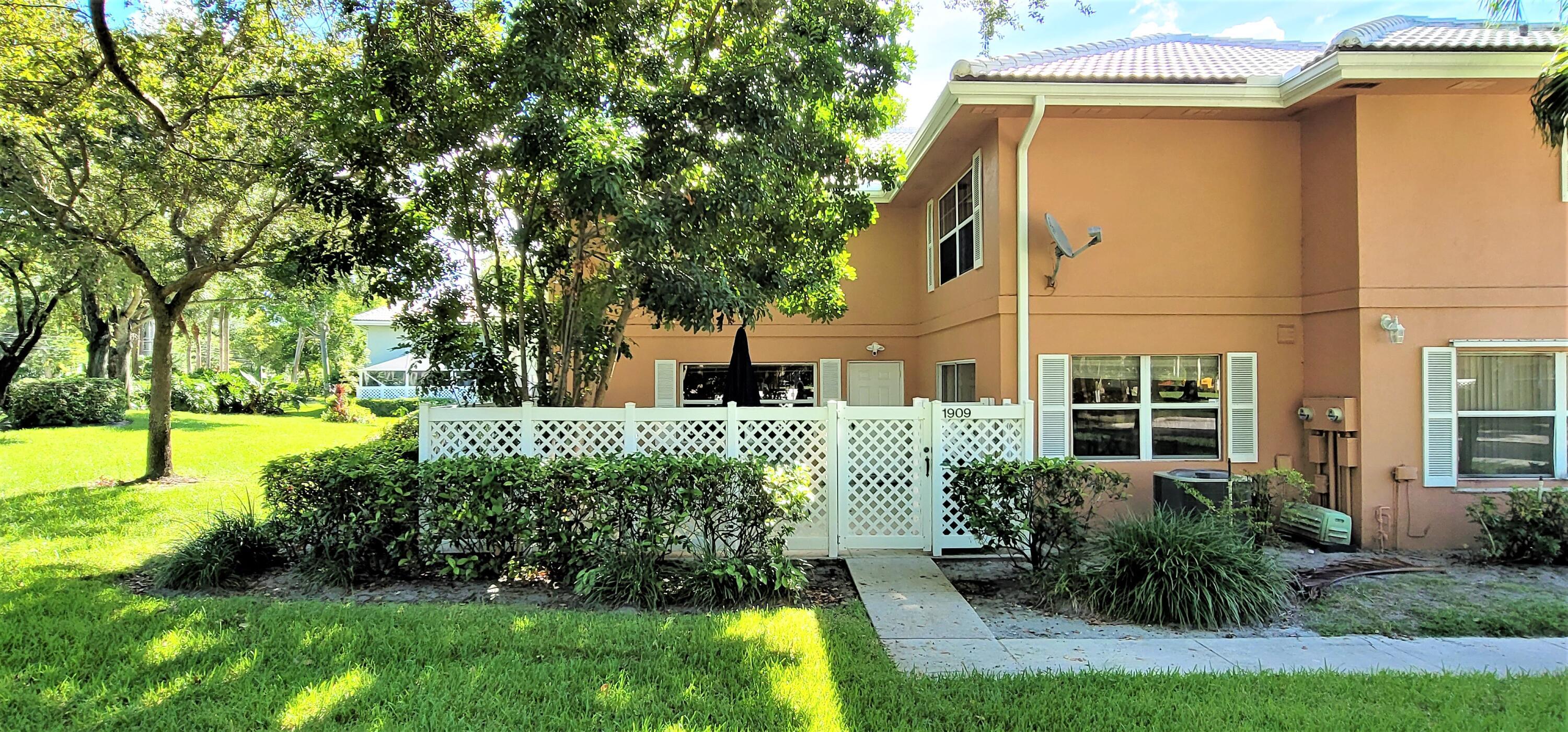 Alquilada 1909 Hartford Court, West Palm Beach, FL 33409, West Palm Beach, FL 33409