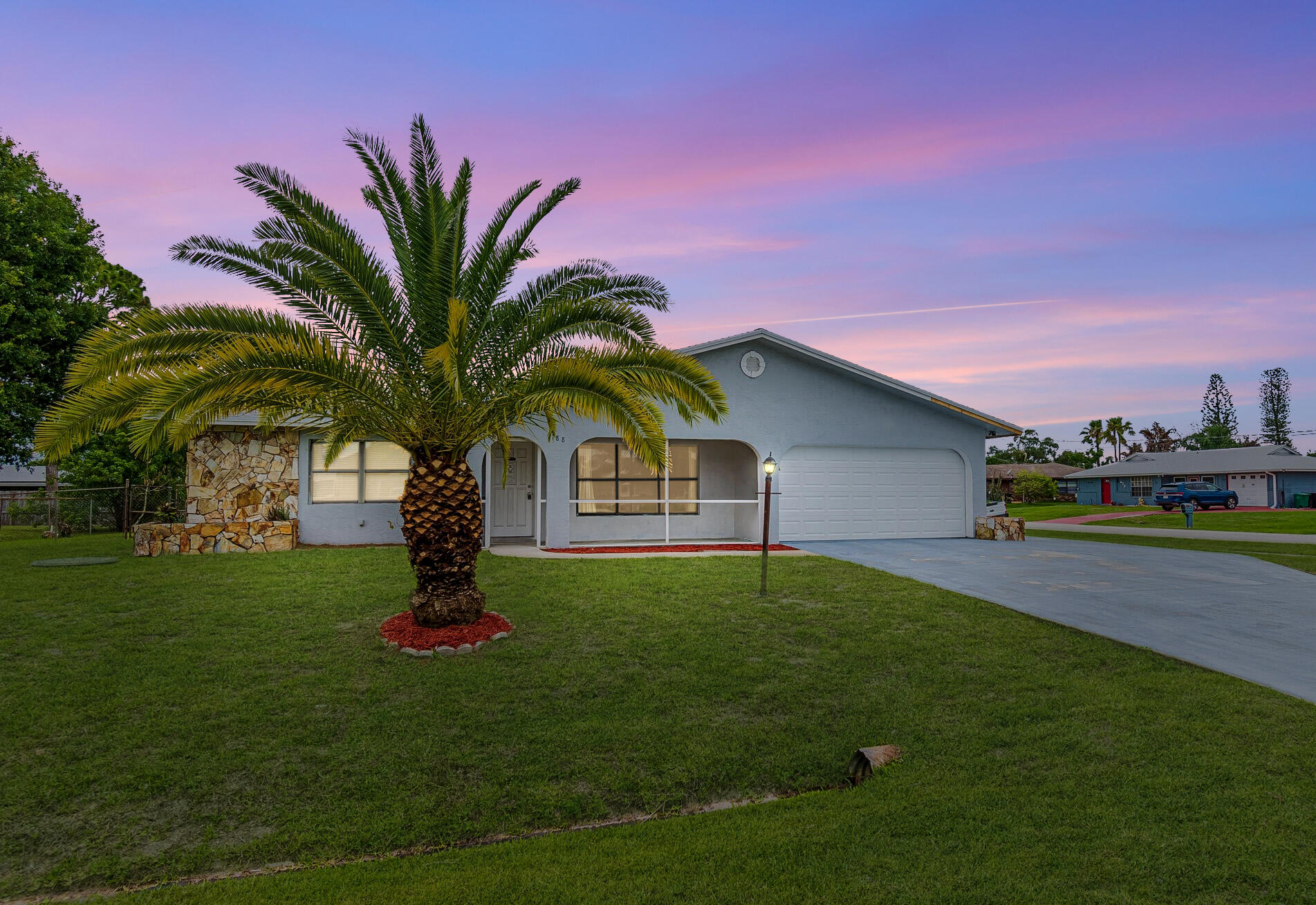 Foto de propiedad en 188 NW Broadview Street, Port St. Lucie, FL 34983 Port St. Lucie con MLS# 