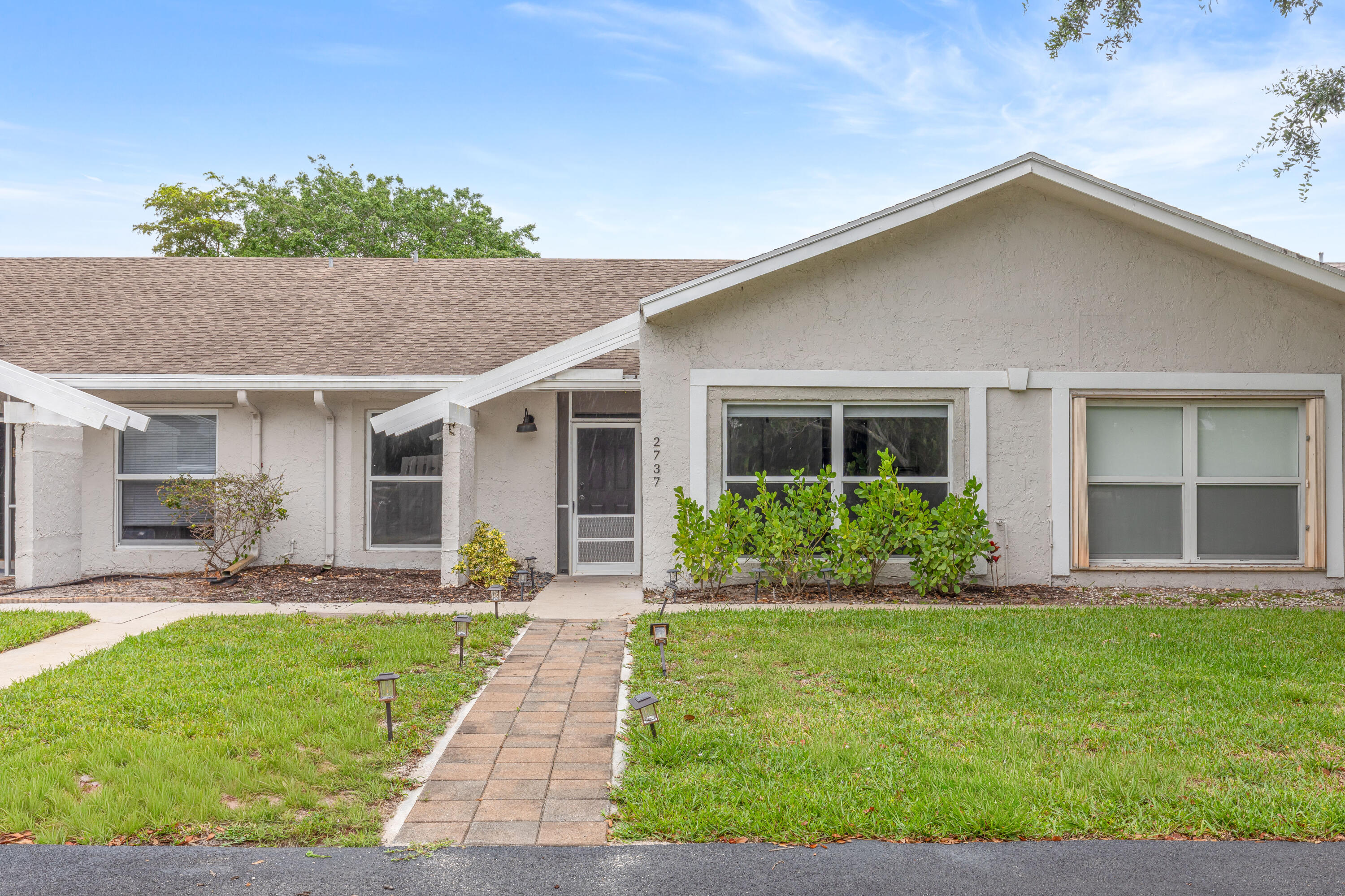 Foto de propiedad en 2737 Zorno Way, Delray Beach, FL 33445 Delray Beach con MLS# 