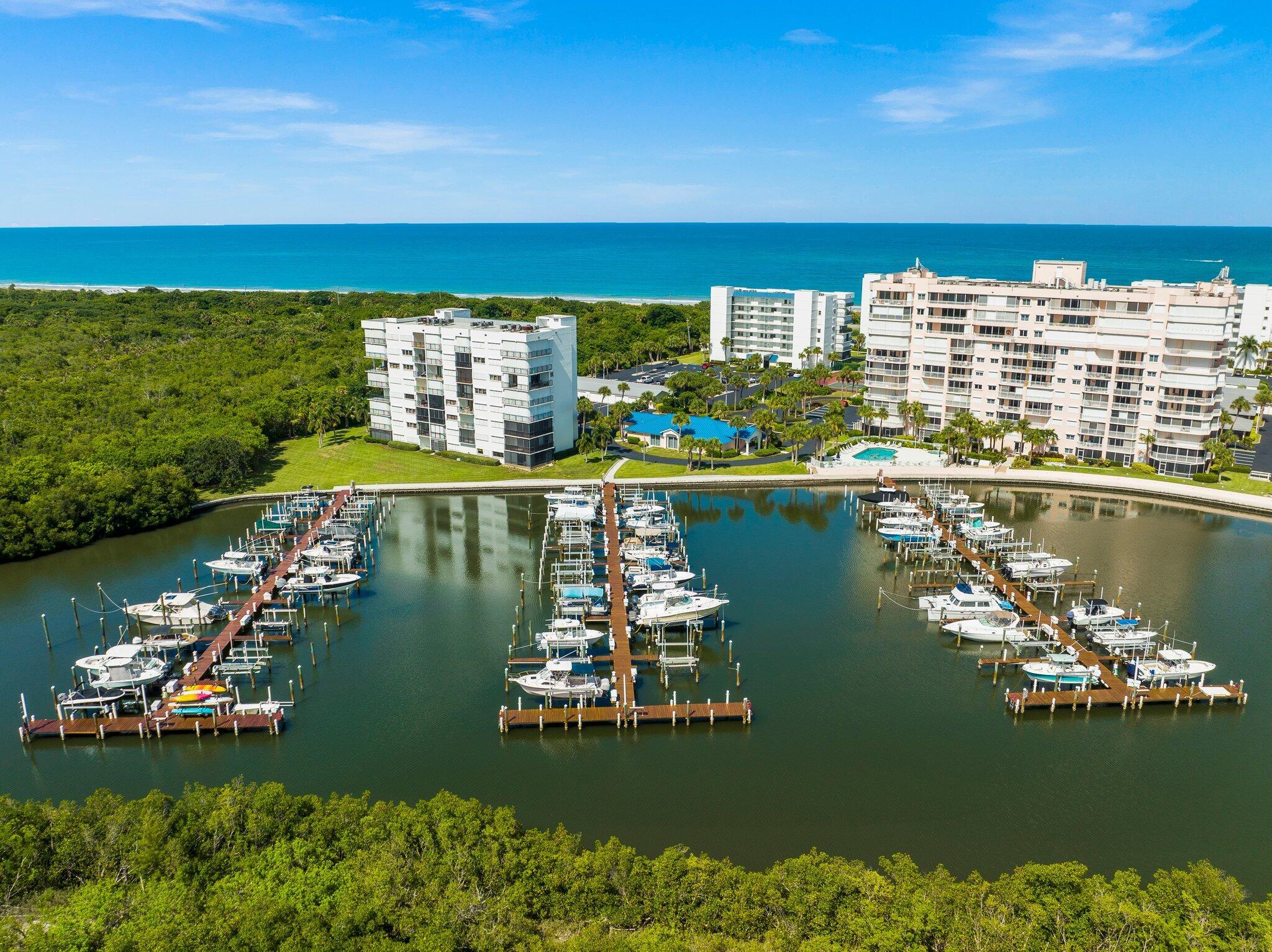 Foto de propiedad en 5167 N Highway A1a Highway 806, Fort Pierce, FL 34949 Fort Pierce con MLS# 