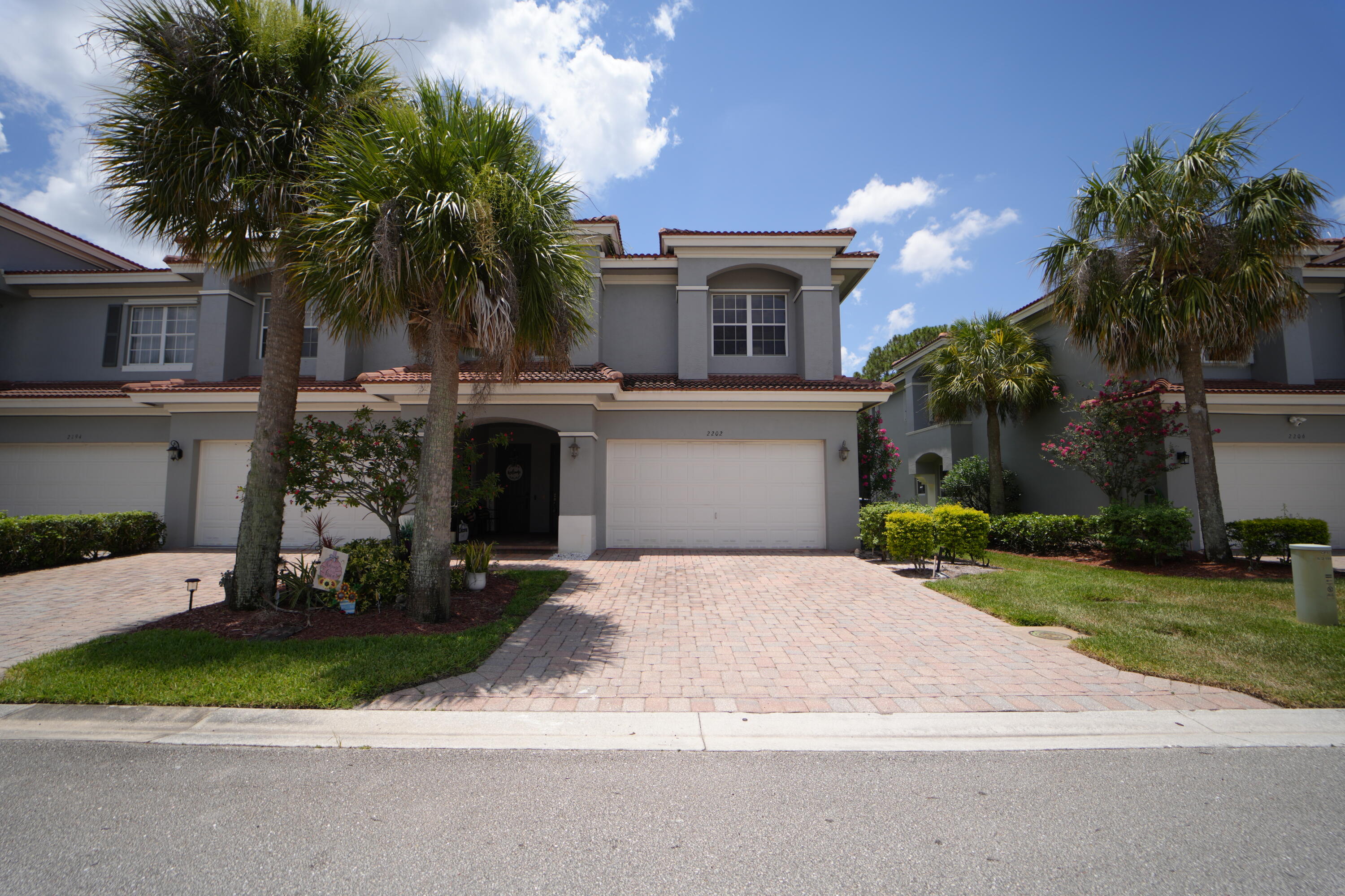 Foto de propiedad en 2202 SW Cape Cod Drive, Port St. Lucie, FL 34953 Port St. Lucie con MLS# 