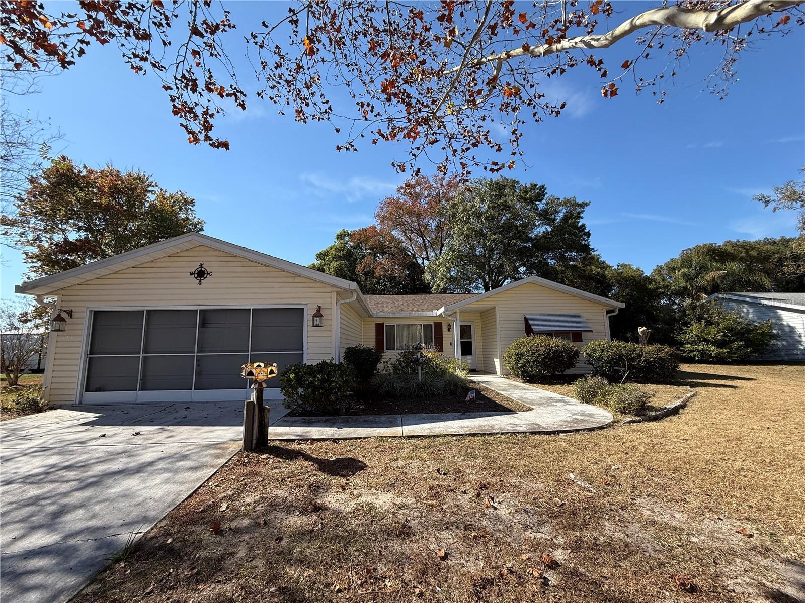 Foto de propiedad en 10800 SW 62nd Avenue, Ocala, FL 34476 Ocala con MLS# 