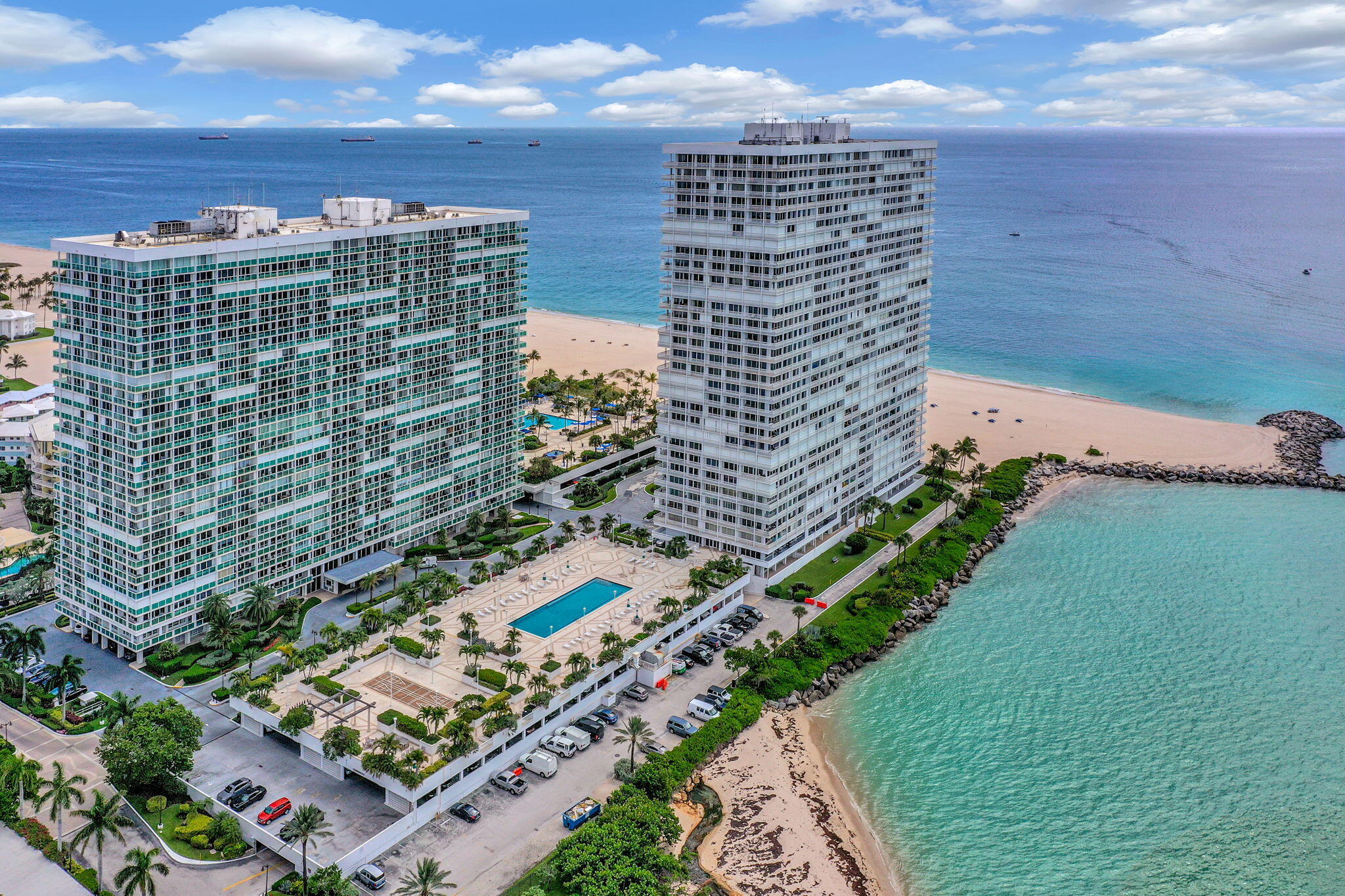 Foto de propiedad en 2100 S Ocean Lane 101-102, Fort Lauderdale, FL 33316 Fort Lauderdale con MLS# 