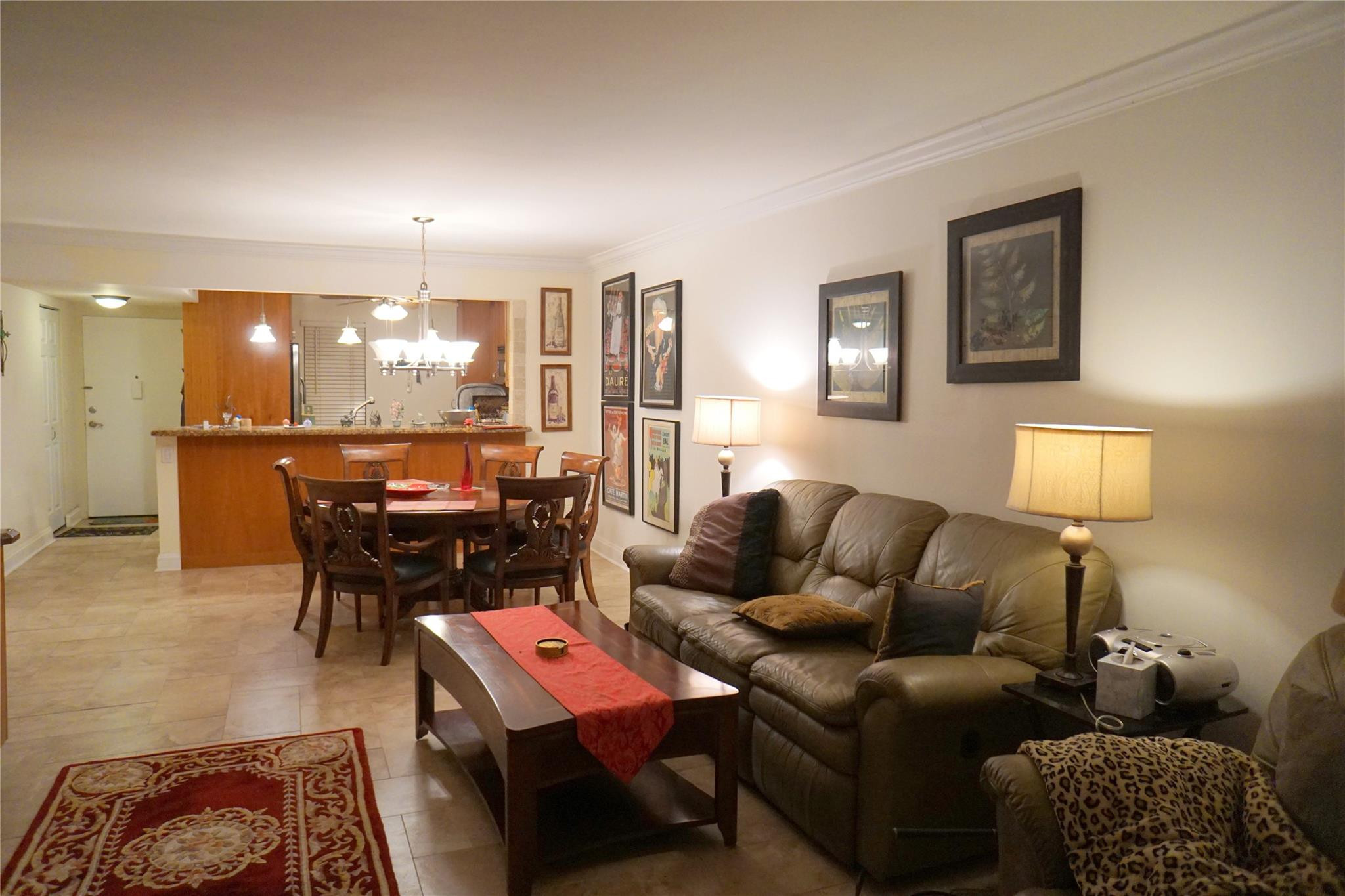 Vendido 2851 Somerset Drive 103, Lauderdale Lakes, FL 33311, Lauderdale Lakes, FL 33311