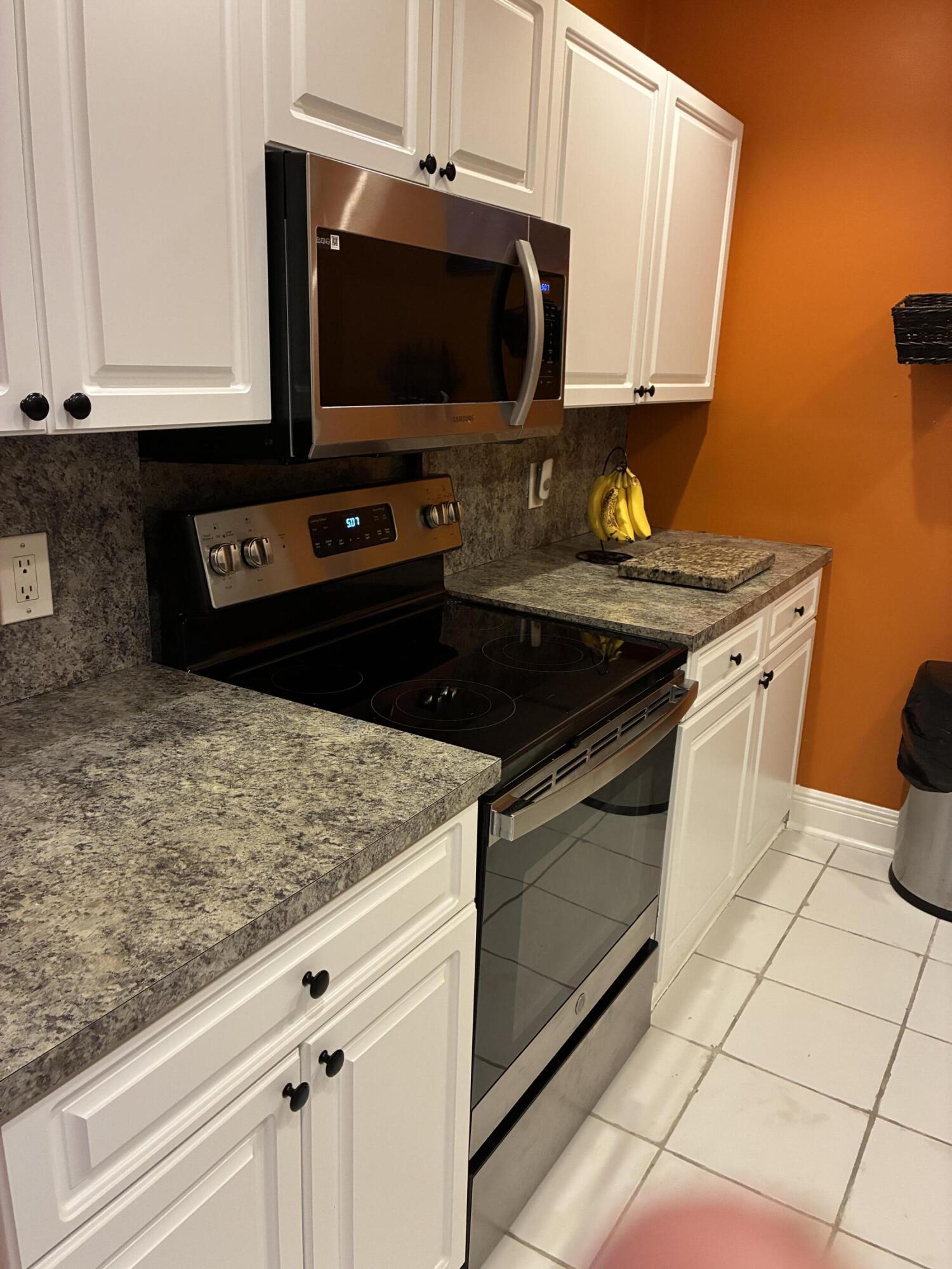 Foto de propiedad en 1894 Palmland Drive 3, Boynton Beach, FL 33436 Boynton Beach con MLS# 