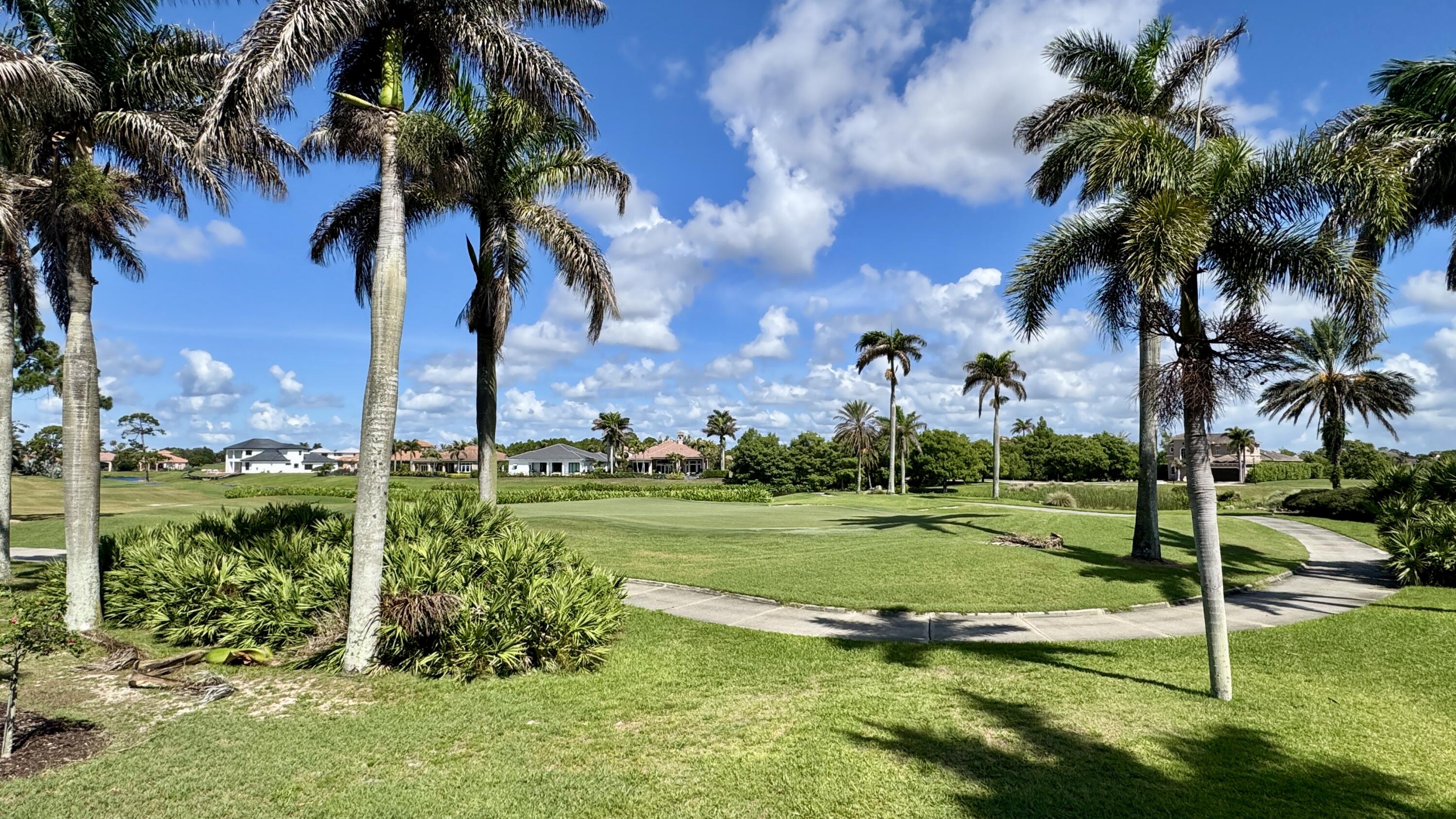 Foto de propiedad en 145 SE Bella Strano, Port St. Lucie, FL 34984 Port St. Lucie con MLS# 