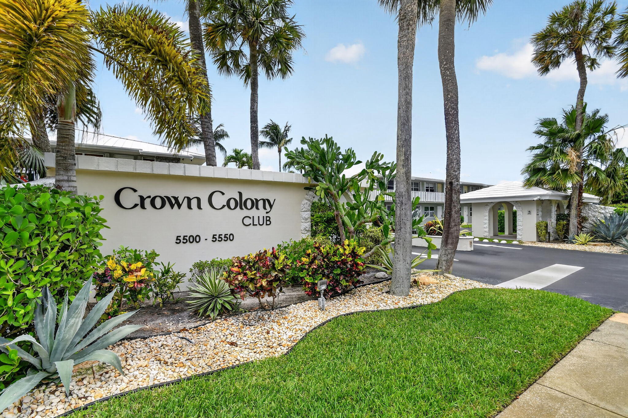 Foto de propiedad en 5520 N Ocean Boulevard N 110, Ocean Ridge, FL 33435 Ocean Ridge con MLS# 