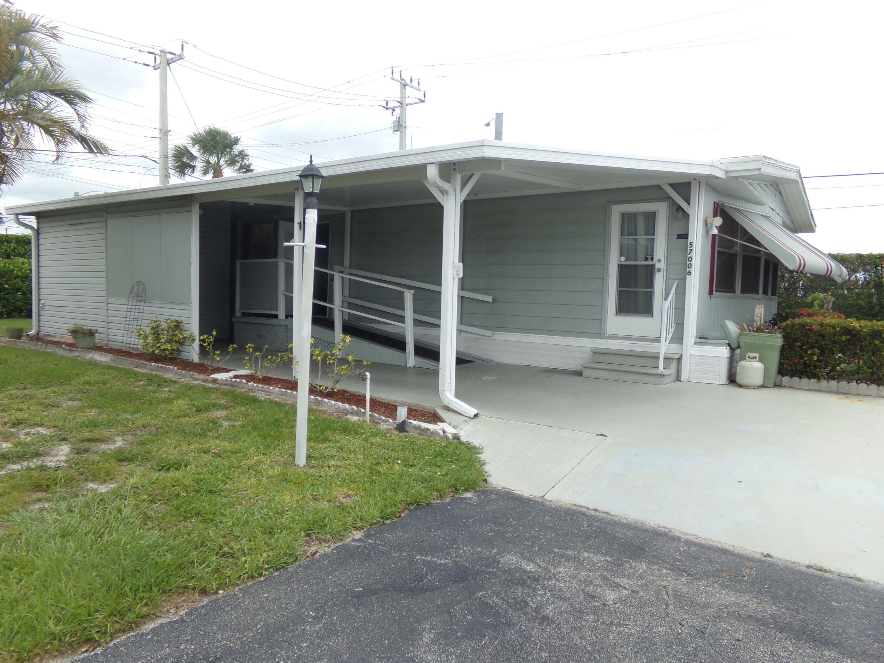 Foto de propiedad en 57006 Antilles, Boynton Beach, FL 33436 Boynton Beach con MLS# 
