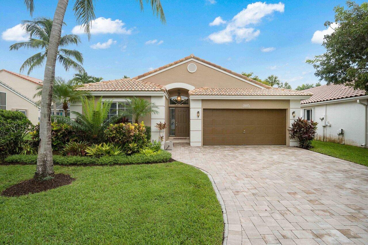 Foto de propiedad en 660 NW 45th Avenue, Deerfield Beach, FL 33442 Deerfield Beach con MLS# 