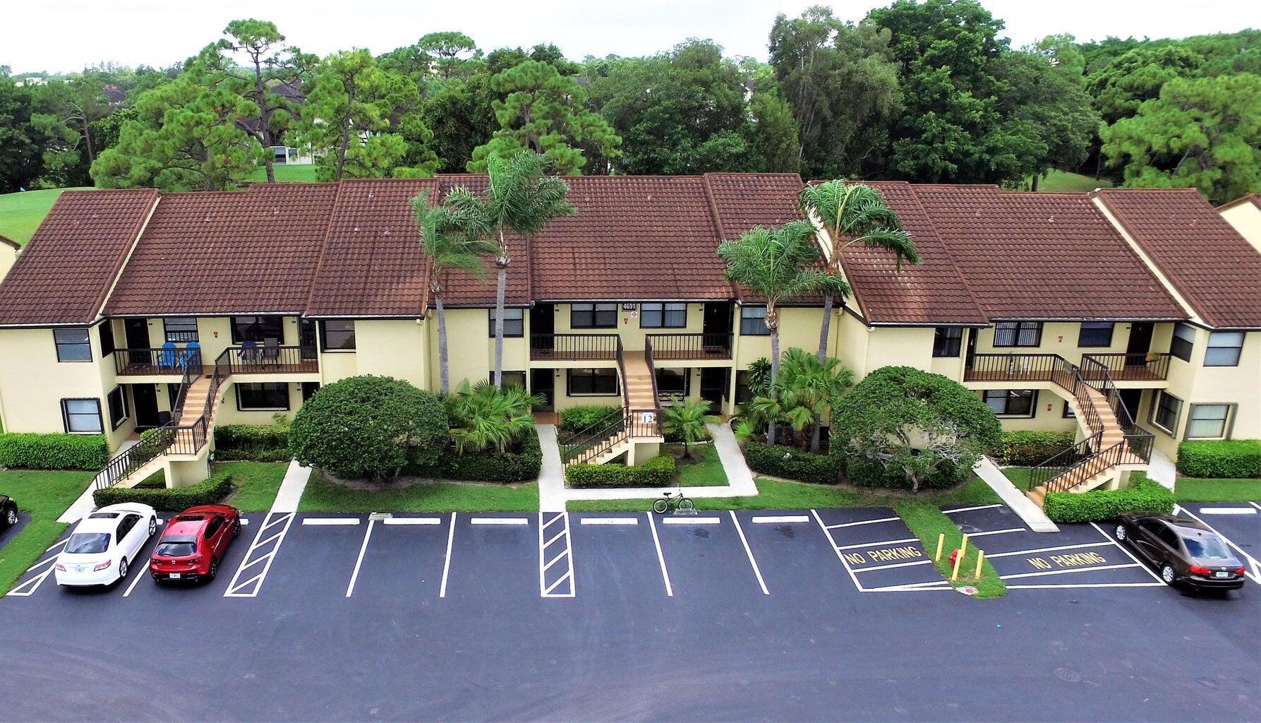 Foto de propiedad en 4691 Lucerne Lakes Blvd Boulevard E 206, Lake Worth, FL 33467 Lake Worth con MLS# 
