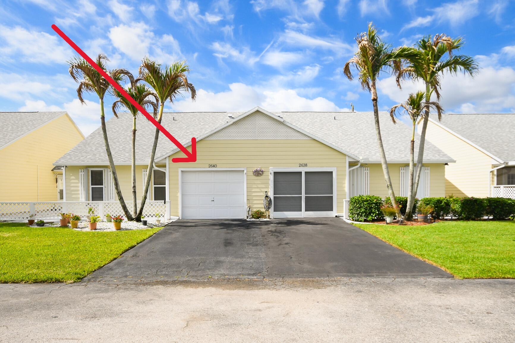Foto de propiedad en 2640 SE Tropical East Circle, Port St. Lucie, FL 34952 Port St. Lucie con MLS# 