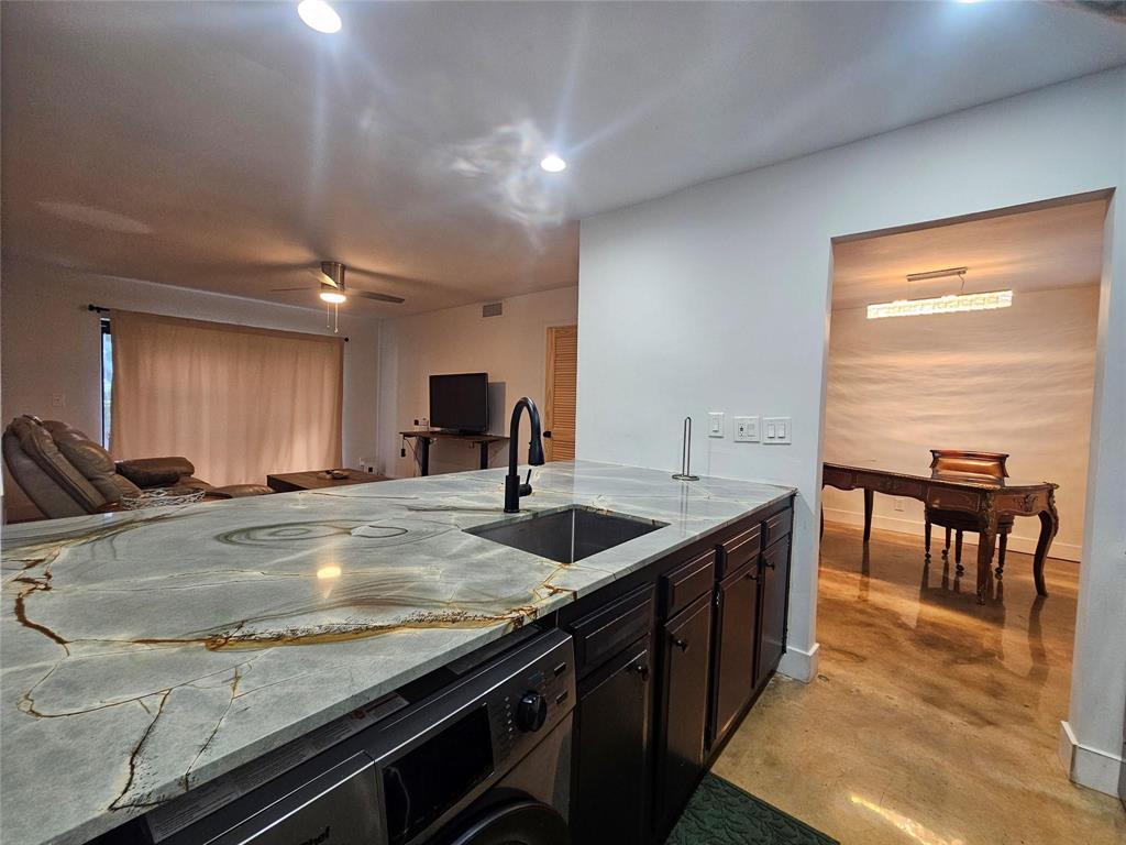 Foto de propiedad en 825 NW 13th Street 110, Boca Raton, FL 33486 Boca Raton con MLS# 