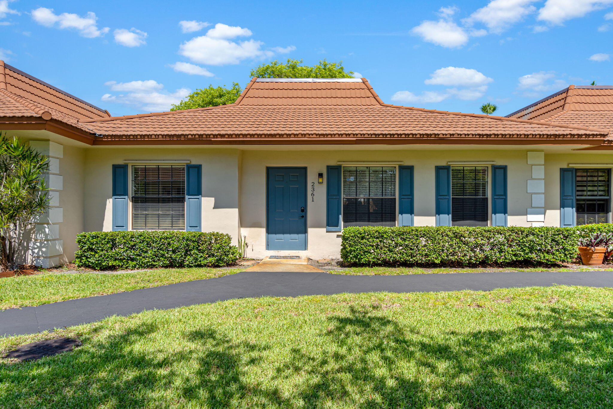 Foto de propiedad en 2361 SW 70th Avenue 47, Davie, FL 33317 Davie con MLS# 