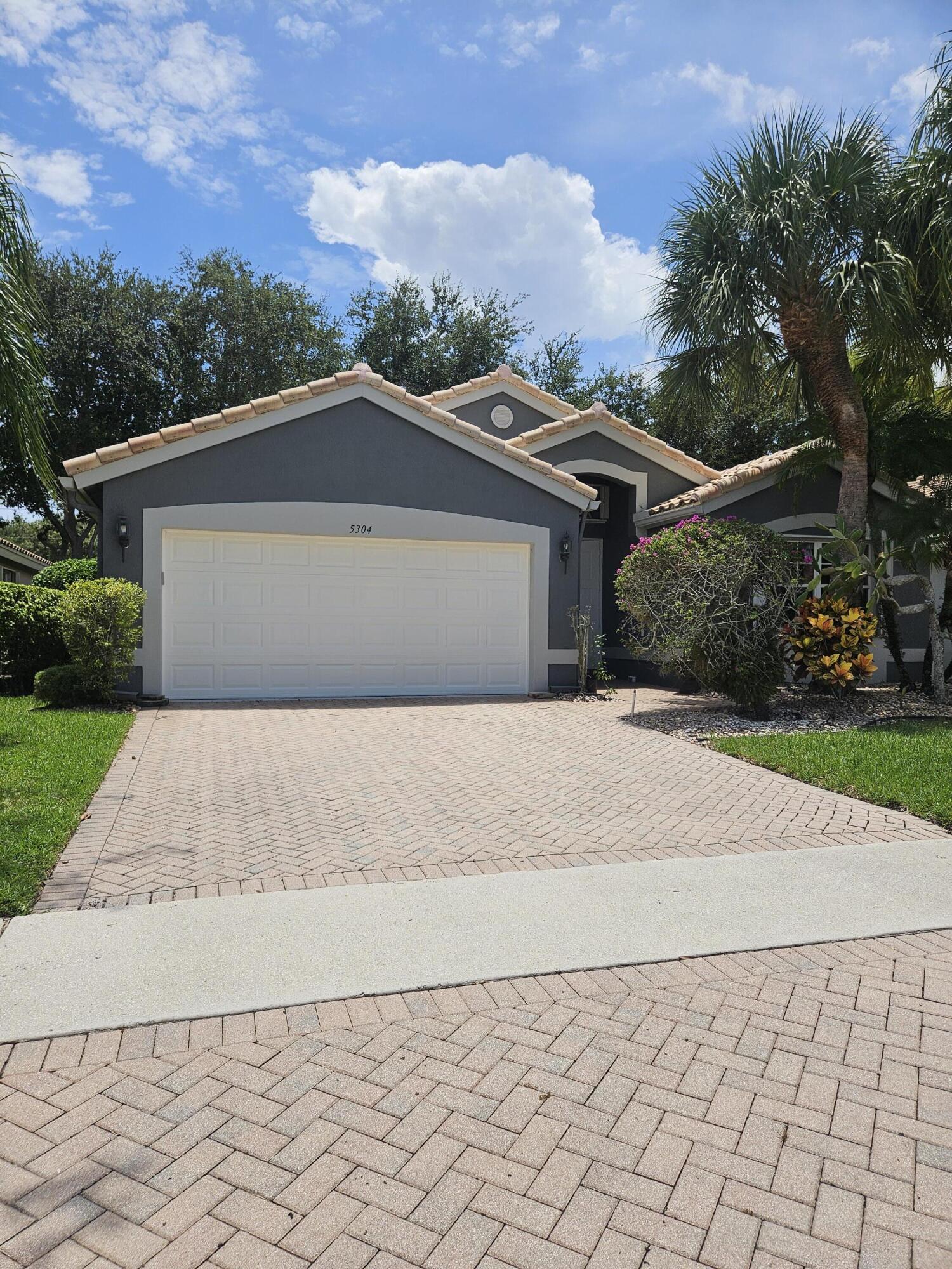 Foto de propiedad en 5304 Wycombe Avenue, Boynton Beach, FL 33437 Boynton Beach con MLS# 