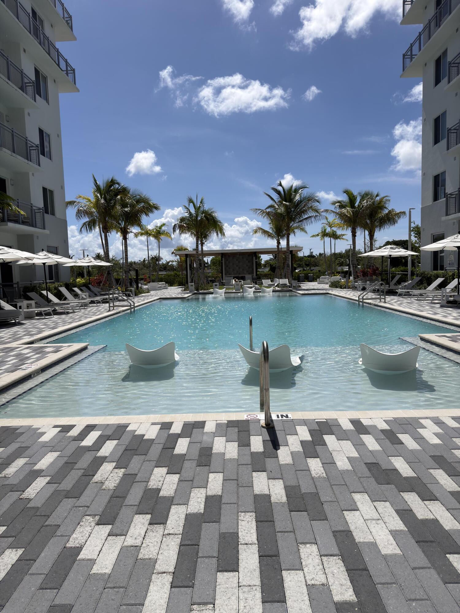 En Renta 1710 N Congress Avenue, West Palm Beach, FL 33409, West Palm Beach, FL 33409