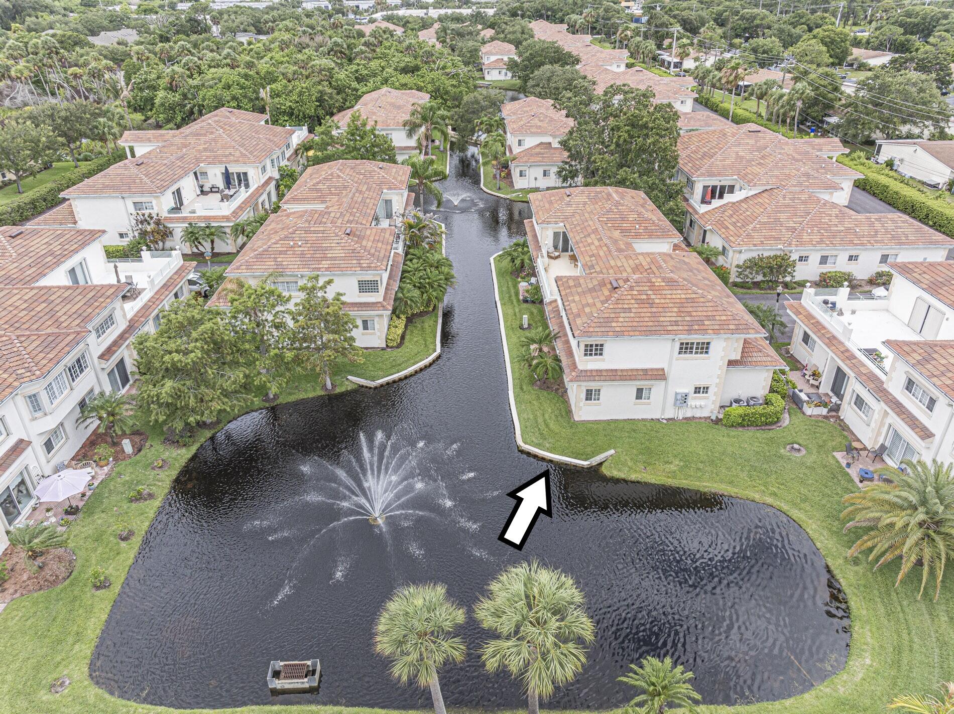 Foto de propiedad en 524 7th Square 101, Vero Beach, FL 32962 Vero Beach con MLS# 