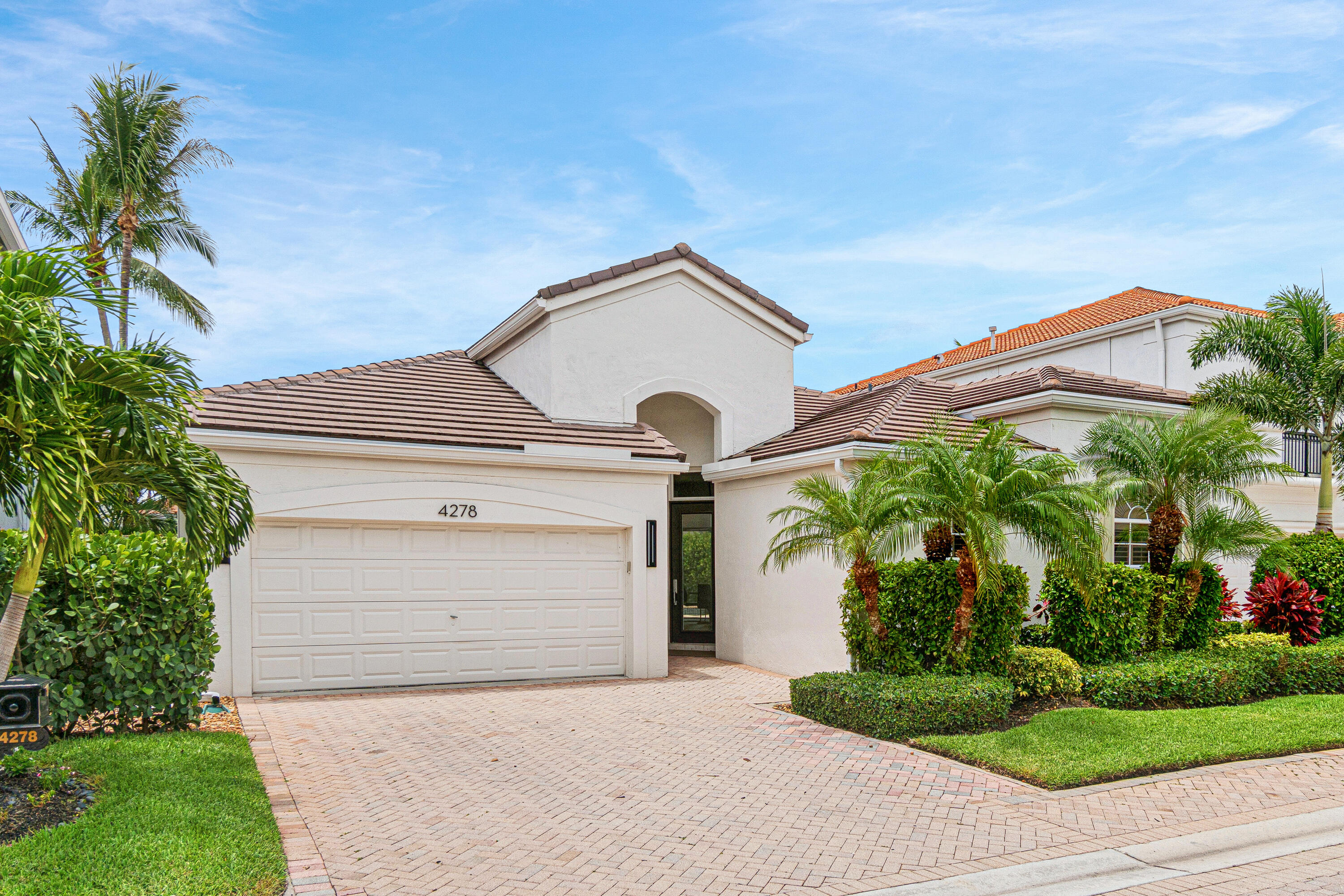 Foto de propiedad en 4278 NW 65th Road, Boca Raton, FL 33496 Boca Raton con MLS# 