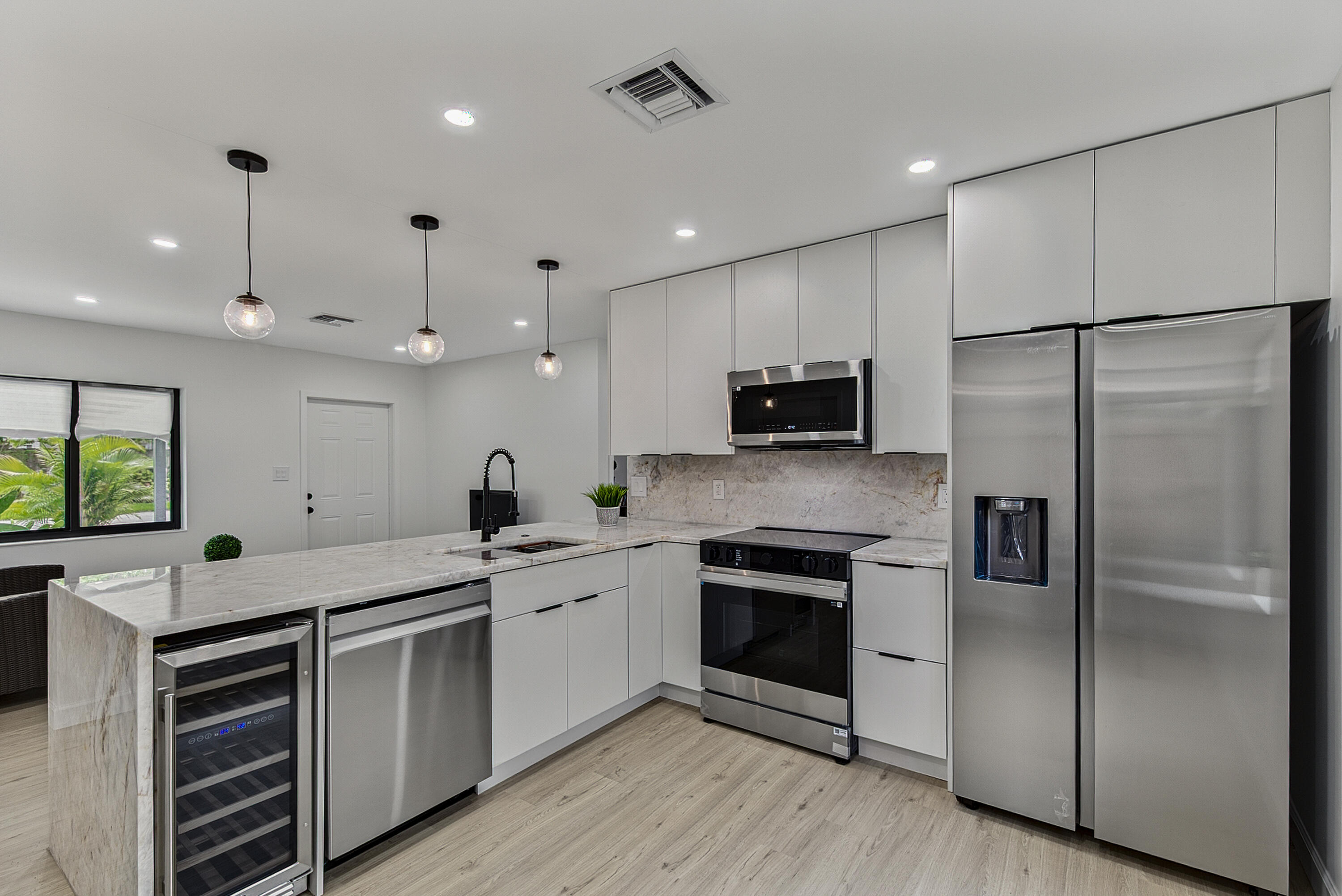 Foto de propiedad en 1101 SW 19th Avenue, Fort Lauderdale, FL 33312 Fort Lauderdale con MLS# 