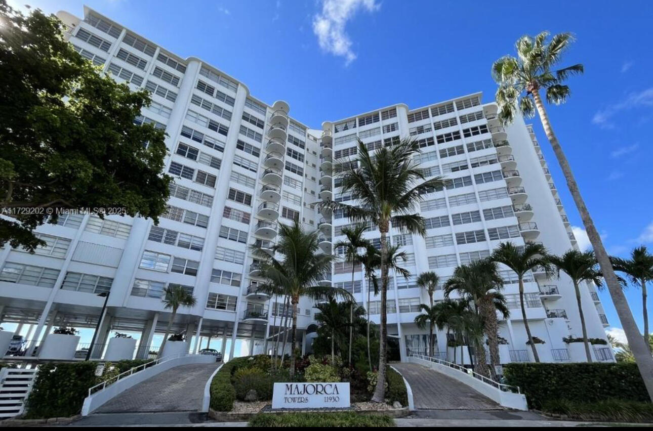 En Renta 11930 N Bayshore Drive Ph10, North Miami, FL 33181, North Miami, FL 33181