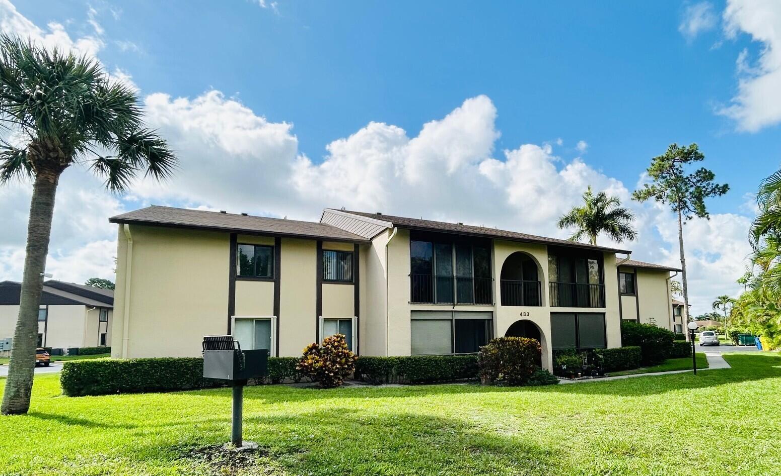 Foto de propiedad en 433 Pine Glen Lane C2, Greenacres, FL 33463 Greenacres con MLS# 