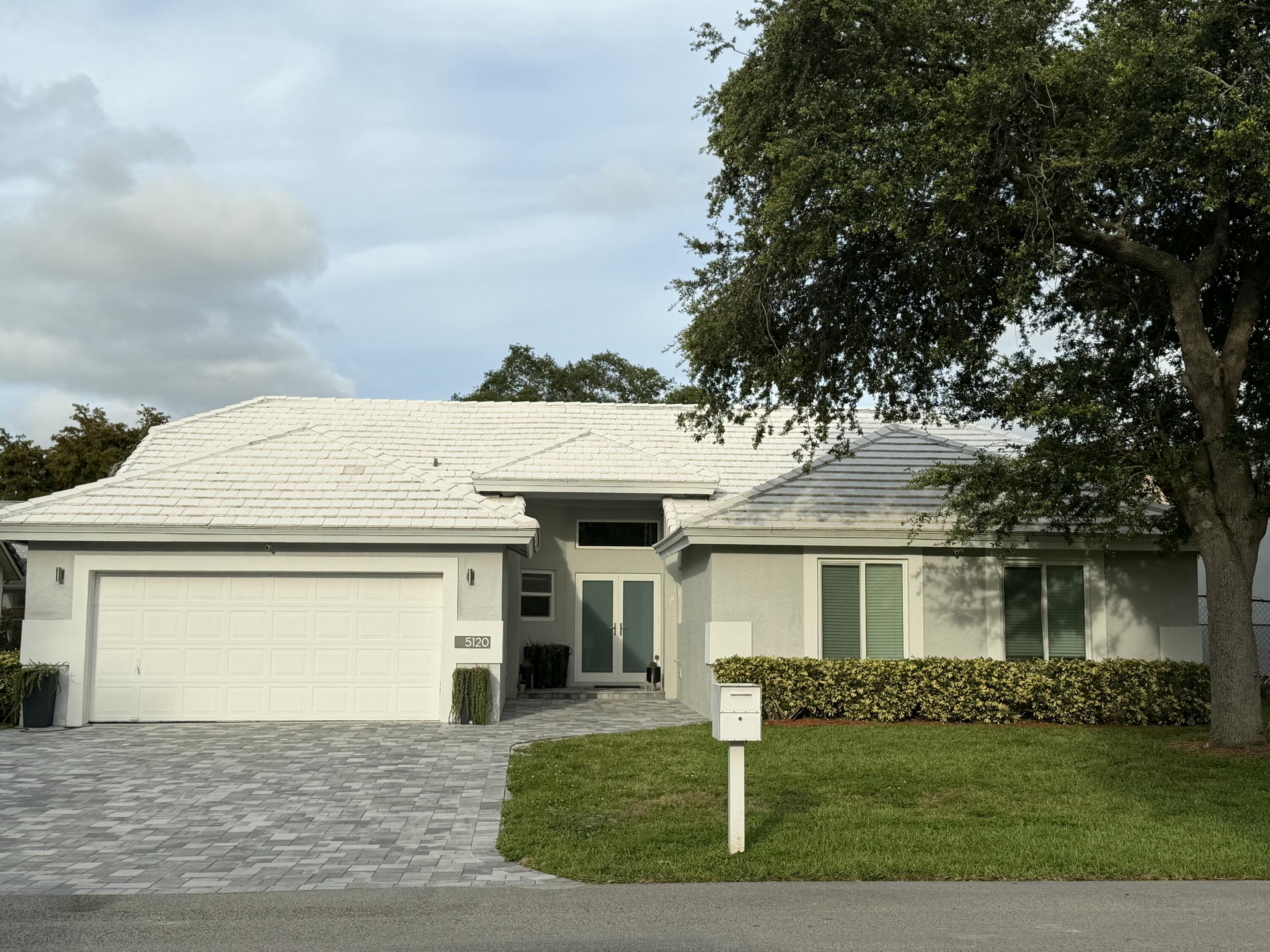 Vendido 5120 NW 43rd Terrace, Coconut Creek, FL 33073, Coconut Creek, FL 33073