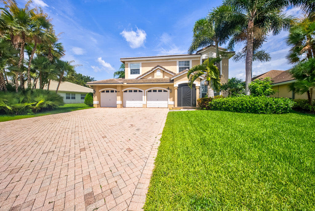 Foto de propiedad en 1681 Lakefield North Court, Wellington, FL 33414 Wellington con MLS# 