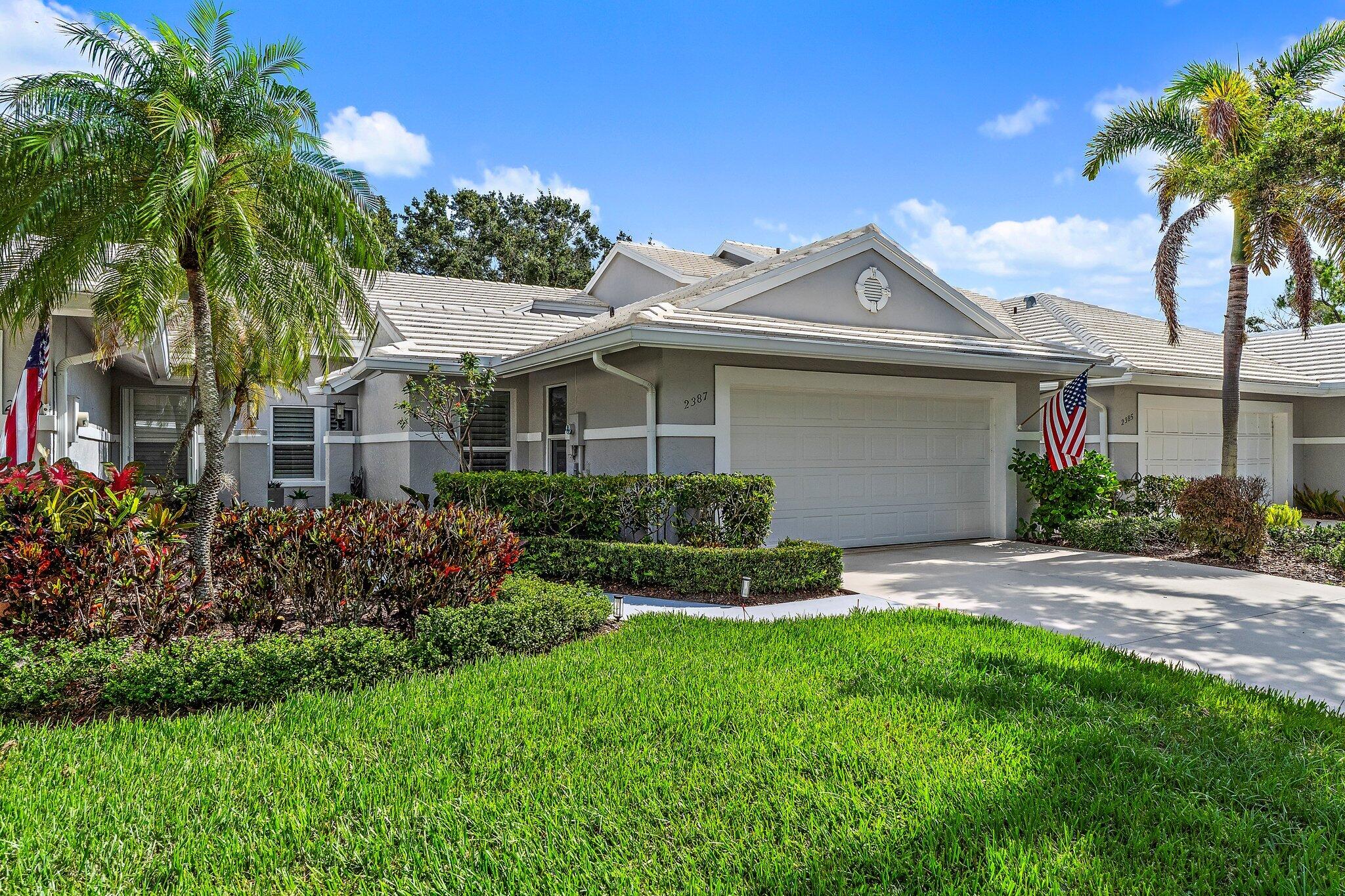 Foto de propiedad en 2387 SW Foxpoint Way, Palm City, FL 34990 Palm City con MLS# 