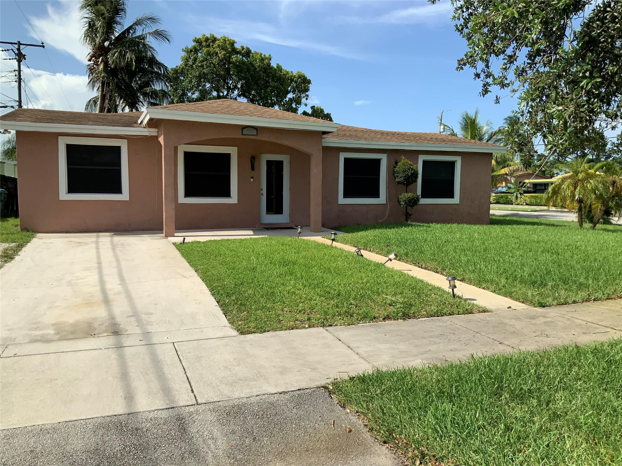 Foto de propiedad en 3301 NW 17th Street, Lauderhill, FL 33311 Lauderhill con MLS# 