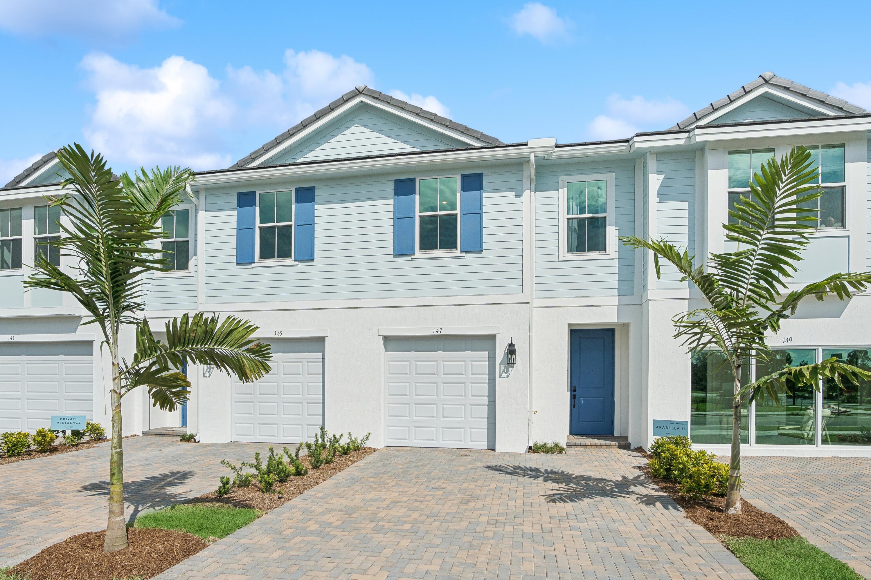 Foto de propiedad en 207 SE Birch Terrace, Stuart, FL 34997 Stuart con MLS# 