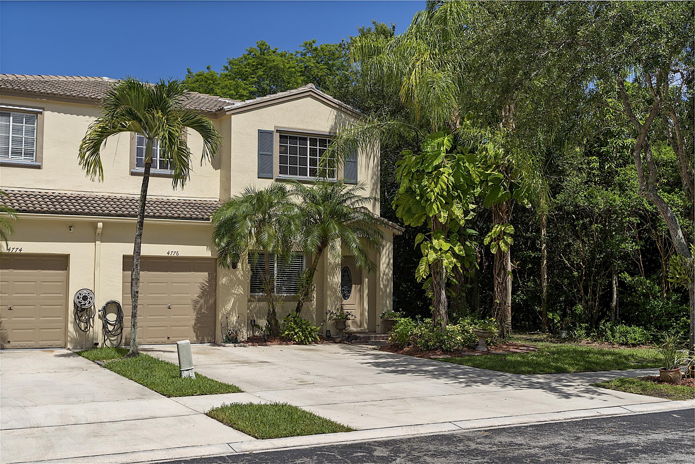 Foto de propiedad en 4776 Lago Vista Drive, Coconut Creek, FL 33073 Coconut Creek con MLS# 