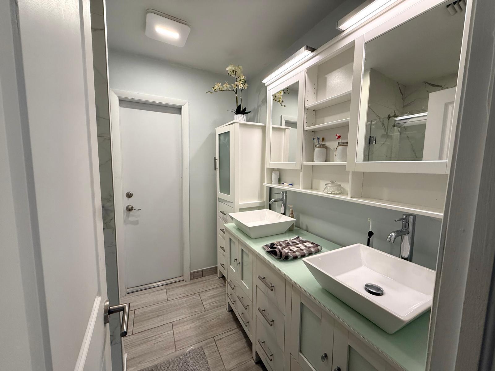Foto de propiedad en 10240 NW 17th Street, Coral Springs, FL 33071 Coral Springs con MLS# 