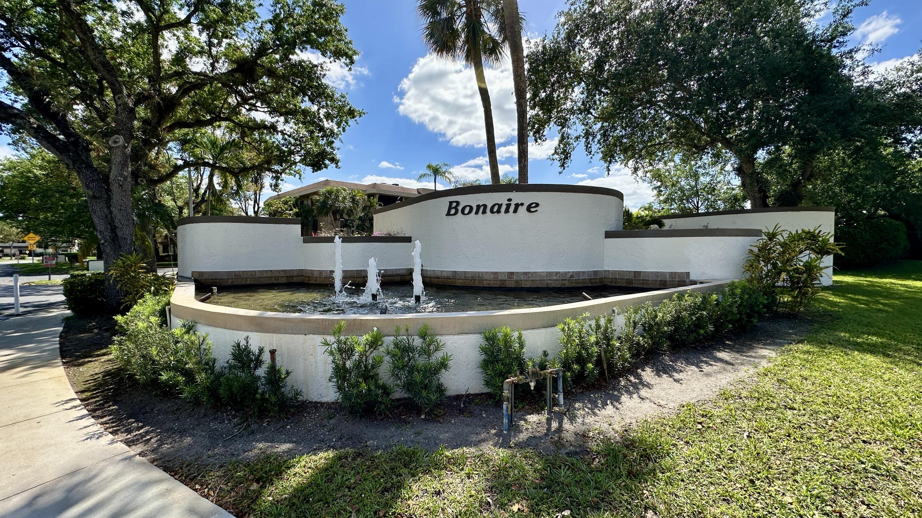 Foto de propiedad en 7547 NW 79th Avenue 108, Tamarac, FL 33321 Tamarac con MLS# 