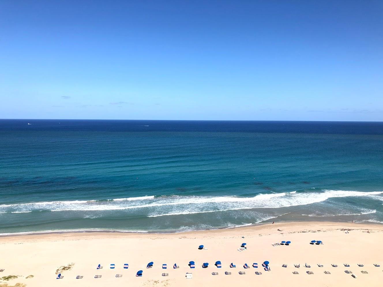 Foto de propiedad en 3000 N Ocean Drive 23 E, Singer Island, FL 33404 Singer Island con MLS# 