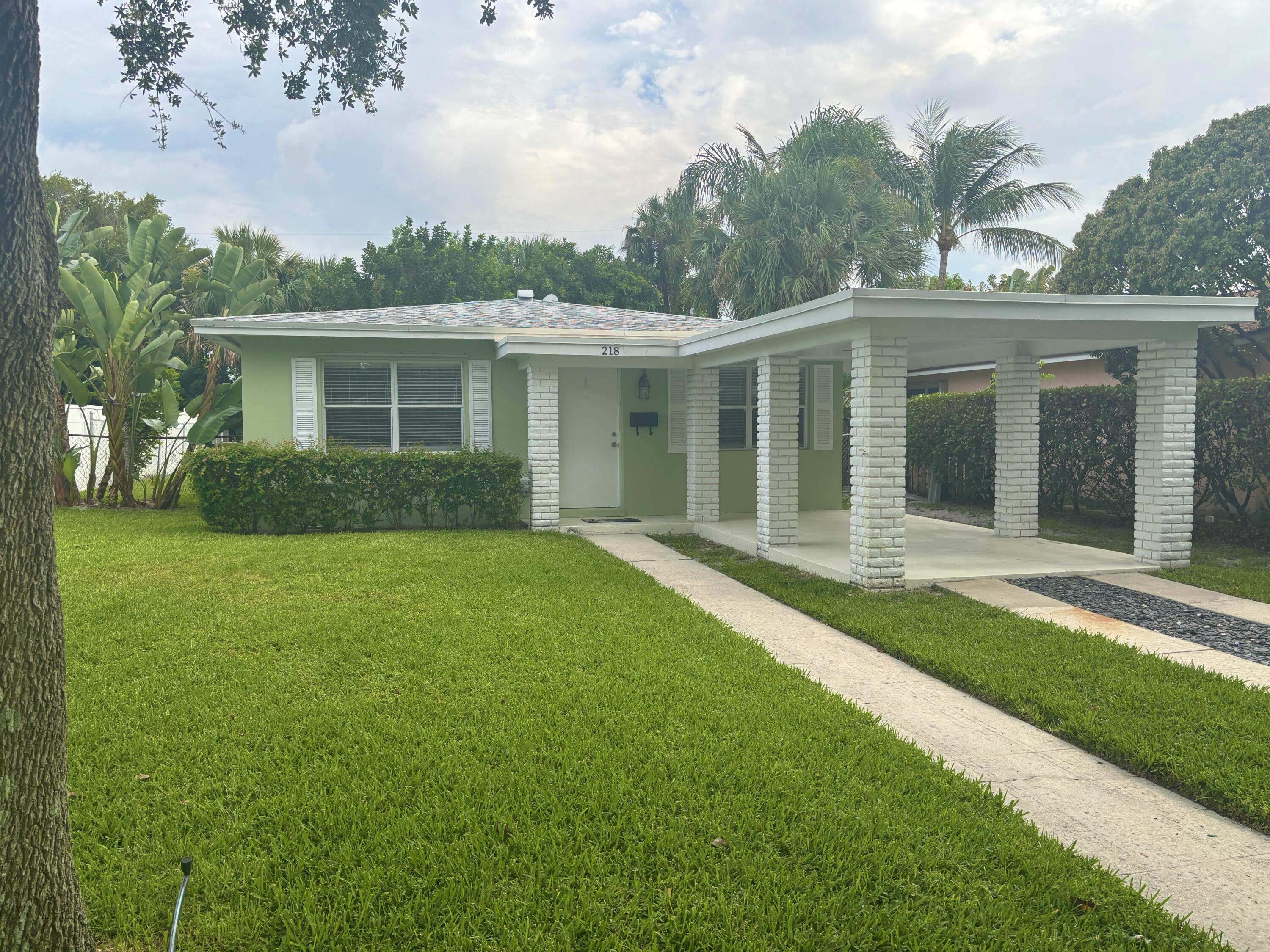 Alquilada 218 Seville Road, West Palm Beach, FL 33405, West Palm Beach, FL 33405