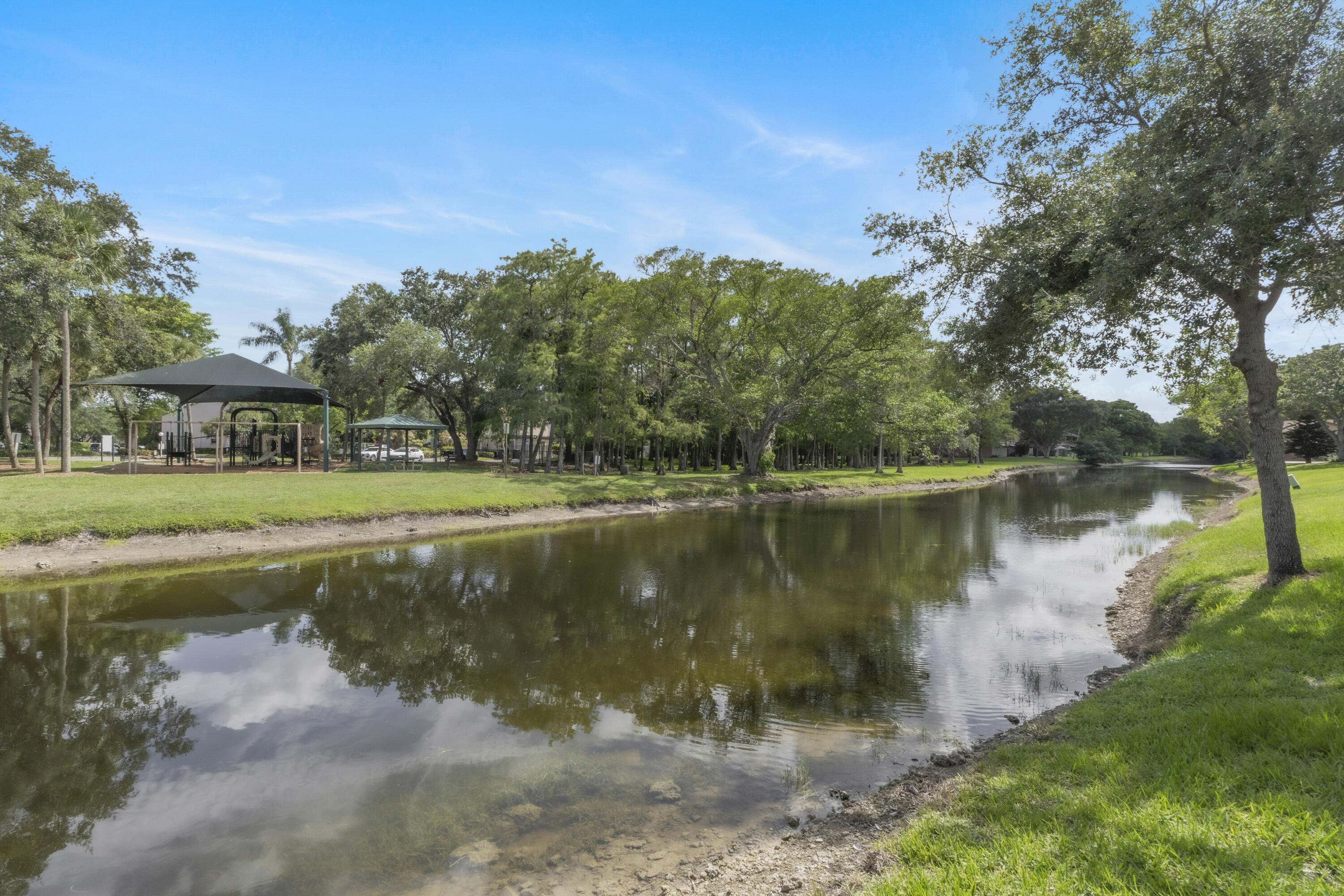 Foto de propiedad en 4306 Acacia Circle, Coconut Creek, FL 33066 Coconut Creek con MLS# 