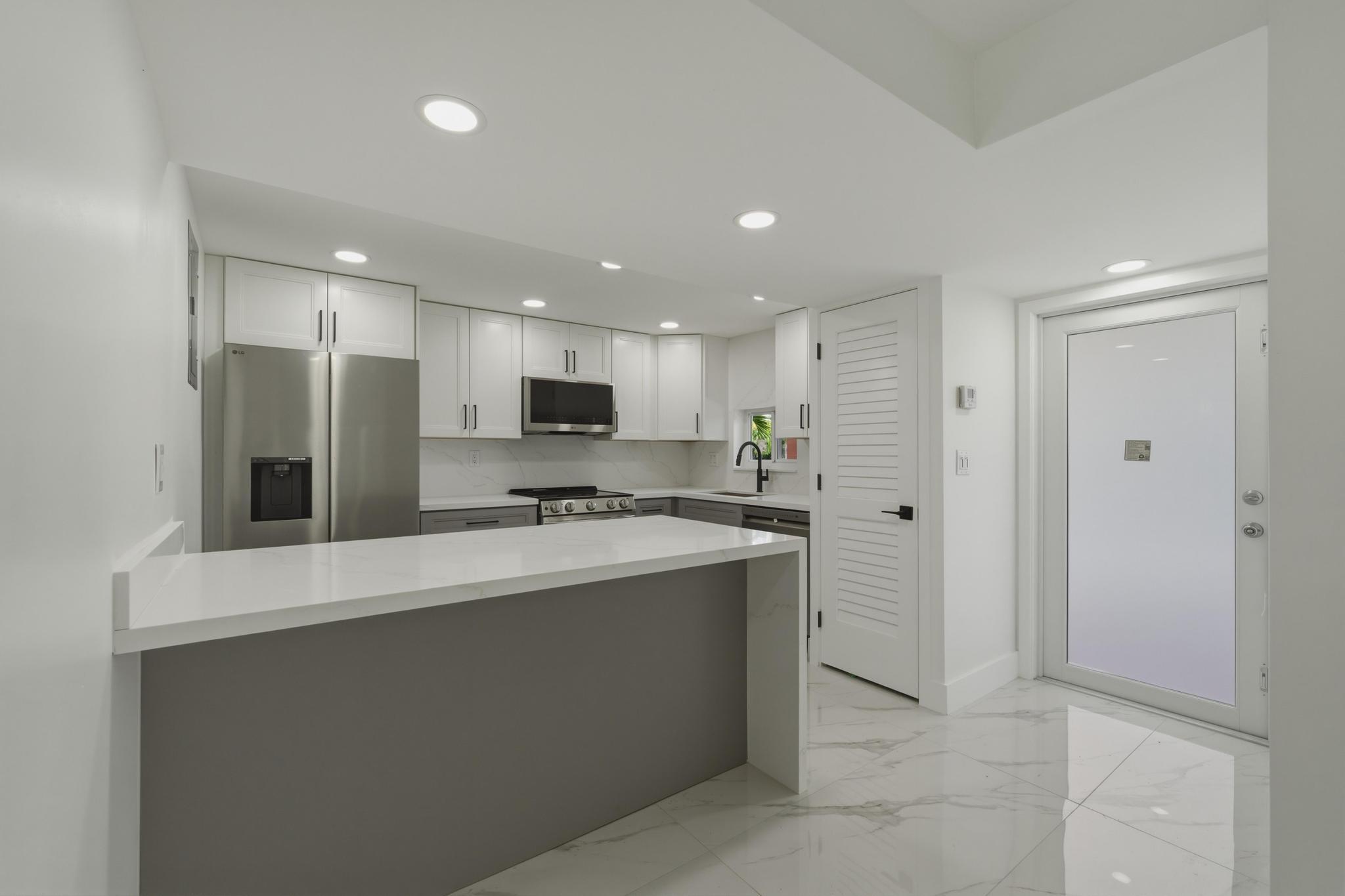 Foto de propiedad en 8970 S Hollybrook Boulevard 205, Pembroke Pines, FL 33025 Pembroke Pines con MLS# 