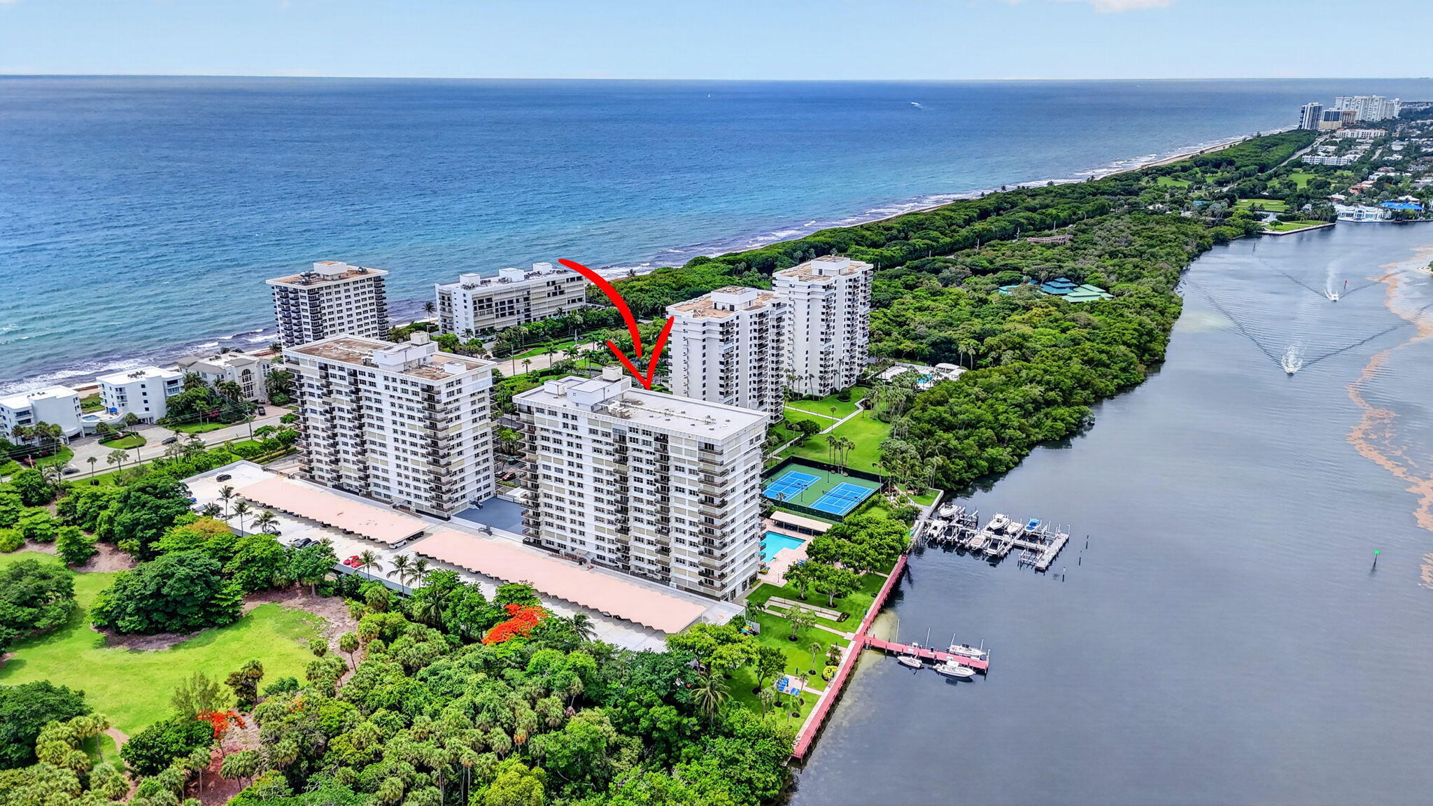 DIRECT INTRACOASTAL LIVING!