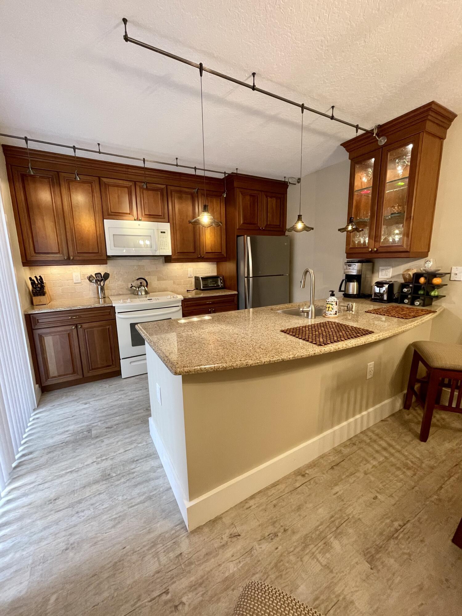 Foto de propiedad en 2531 25th Court, Jupiter, FL 33477 Jupiter con MLS# 