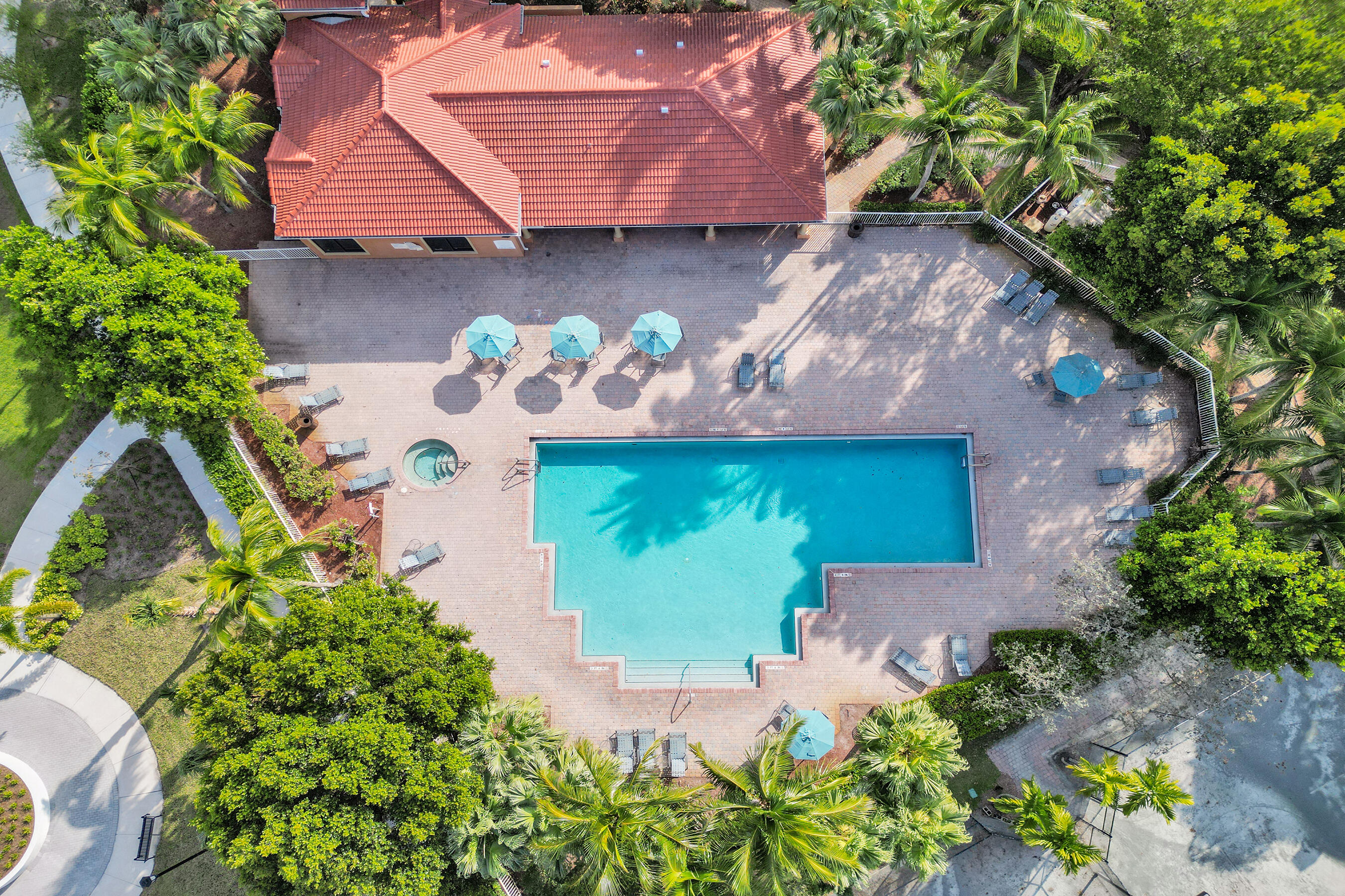 Foto de propiedad en 12706 NW 20th Court, Coral Springs, FL 33071 Coral Springs con MLS# 