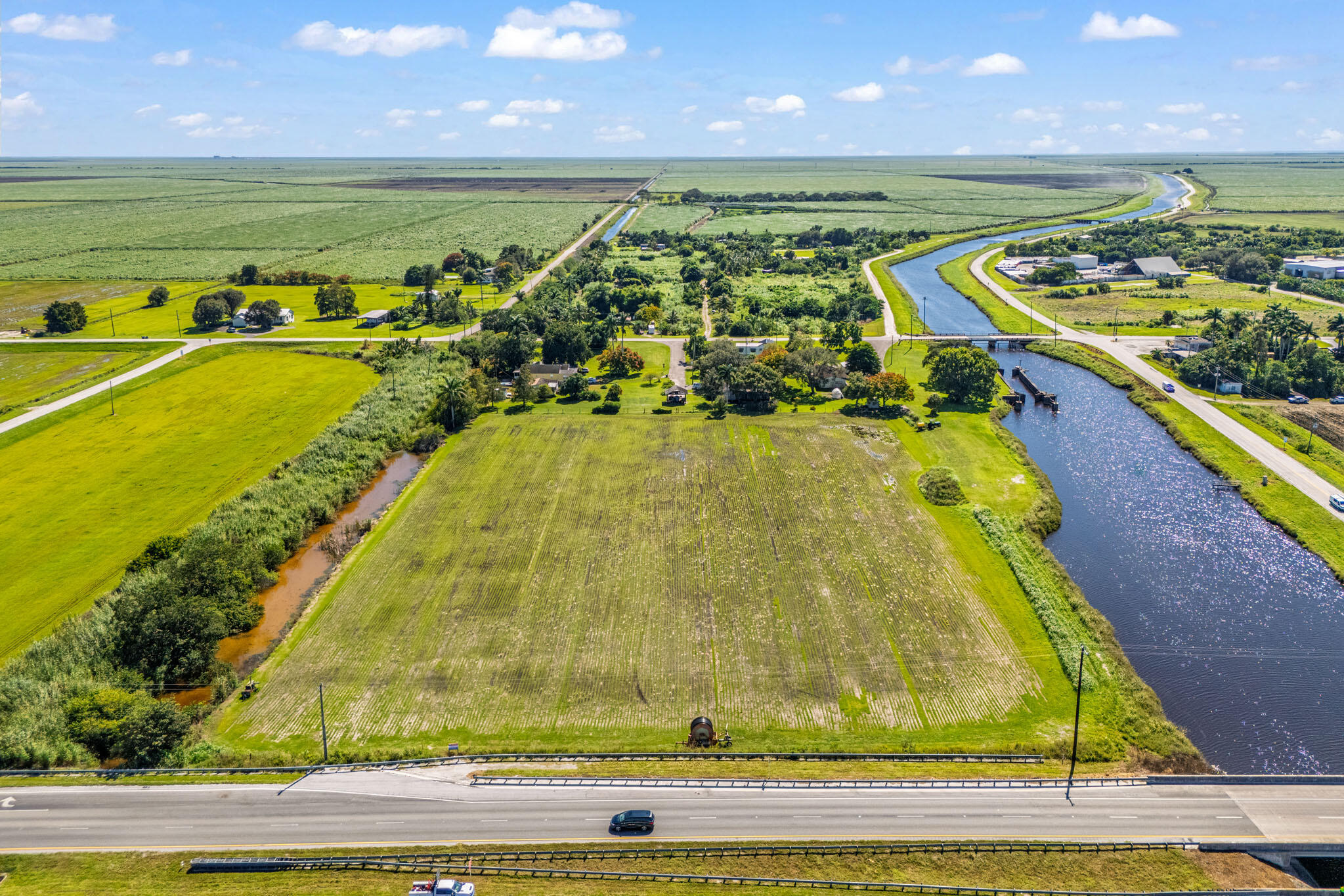 Foto de propiedad en 0 Us-27, Clewiston, FL 33440 Clewiston con MLS# 