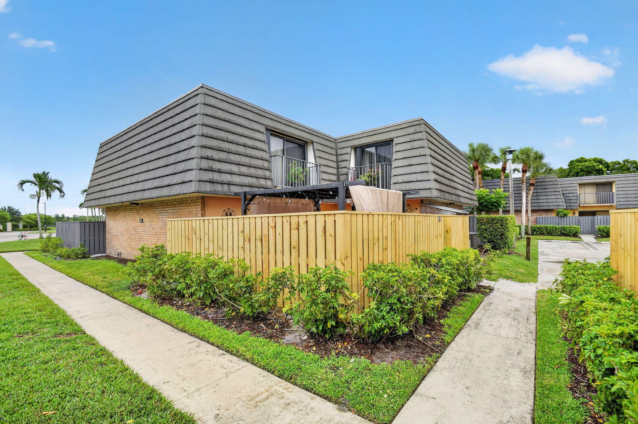 Foto de propiedad en 315 3rd Way, West Palm Beach, FL 33407 West Palm Beach con MLS# 