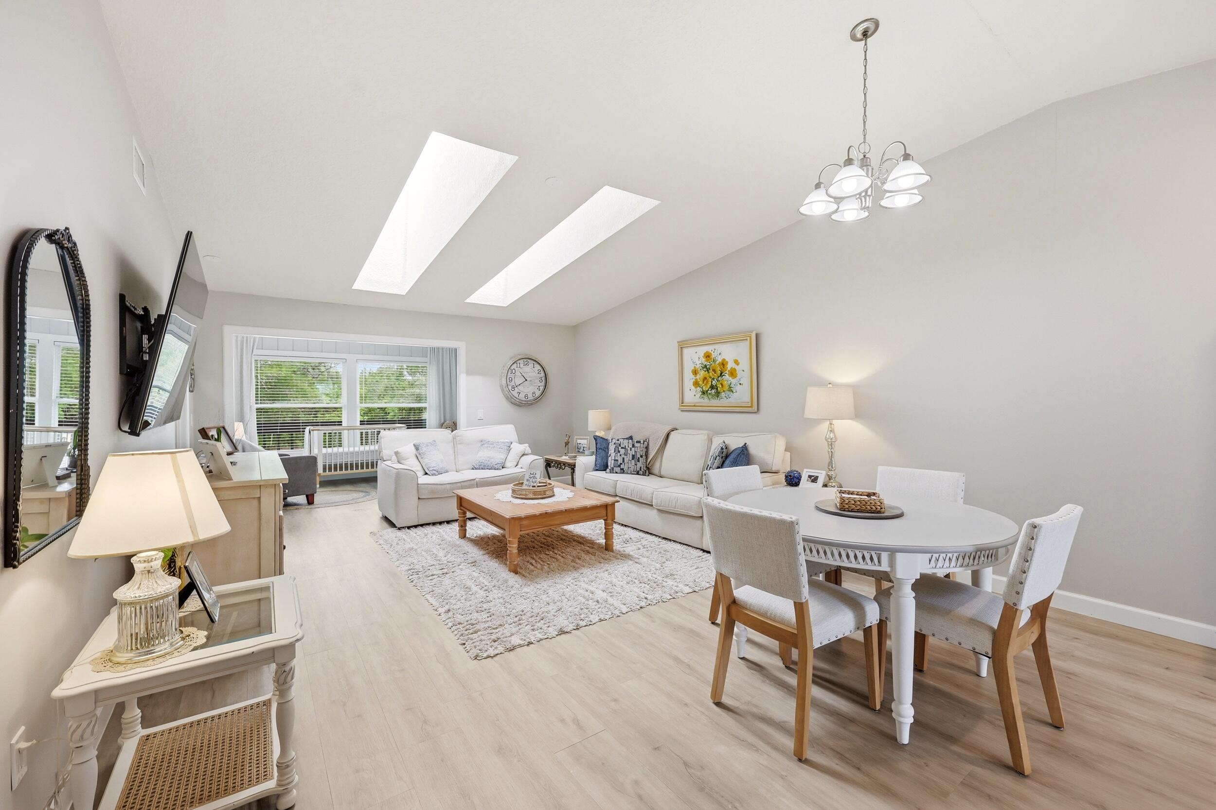 Foto de propiedad en 8227 SE Croft Circle K-7, Hobe Sound, FL 33455 Hobe Sound con MLS# 