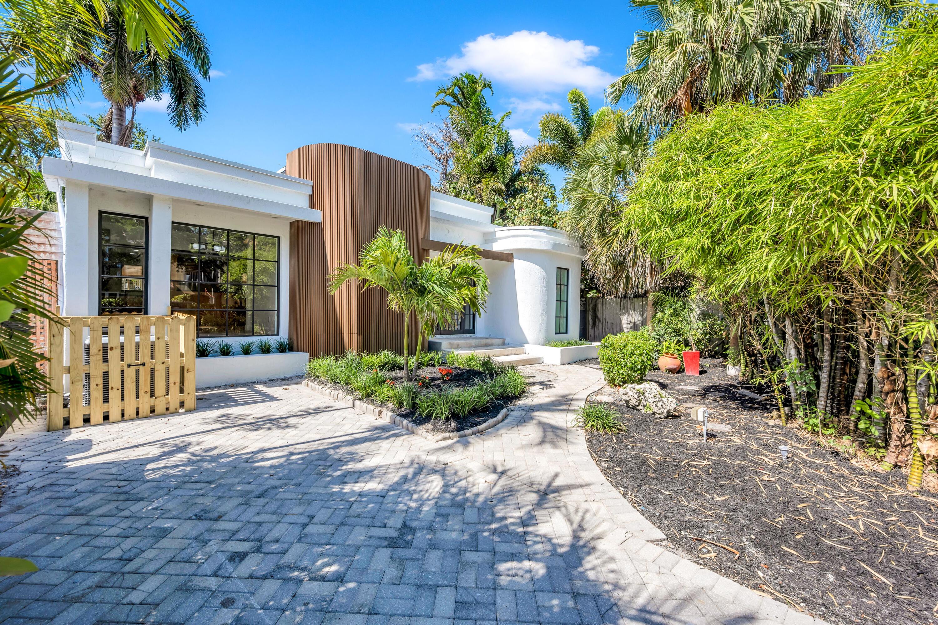 Foto de propiedad en 1413 NE 4th Court, Fort Lauderdale, FL 33301 Fort Lauderdale con MLS# 